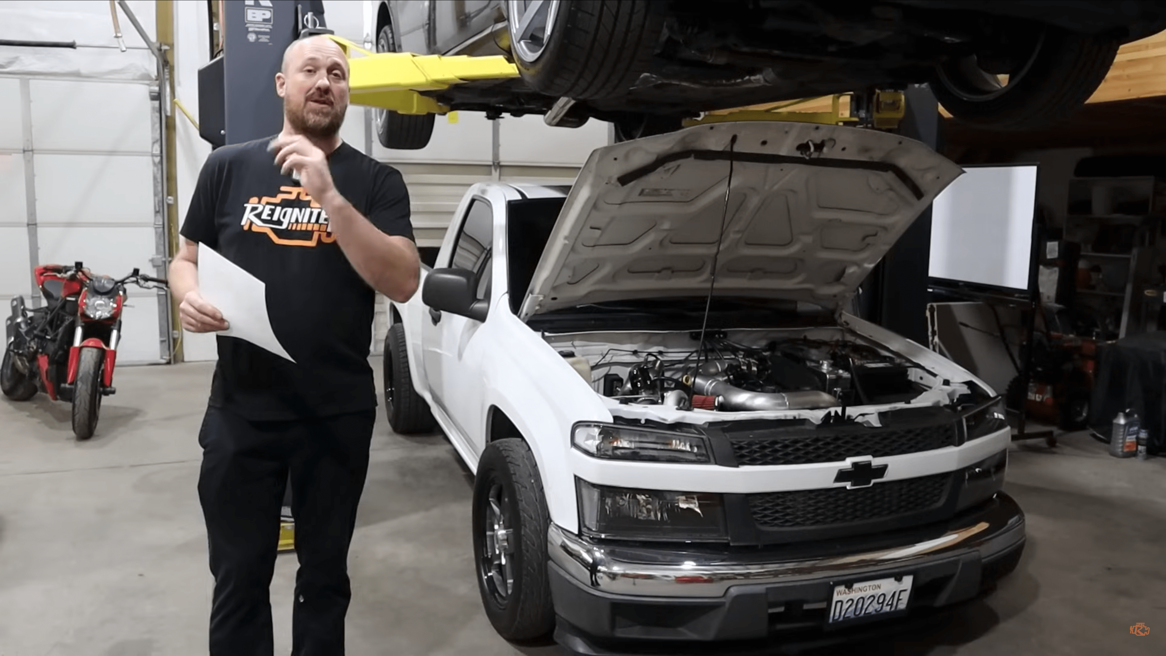 Chevrolet Colorado race truck