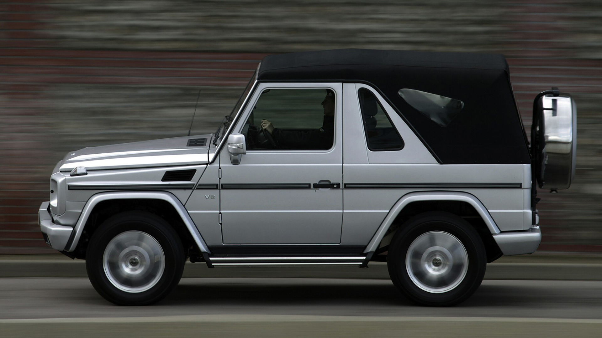 Silver Mercedes-Benz G500 Cabriolet.