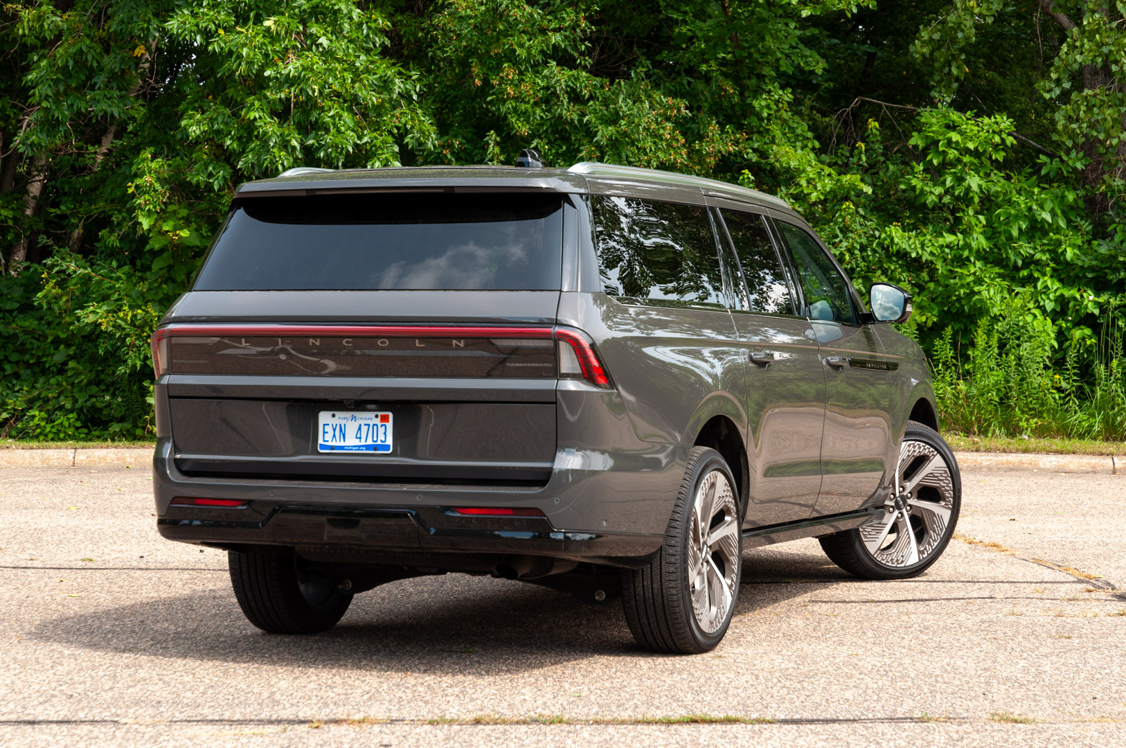 2025 Lincoln Navigator L