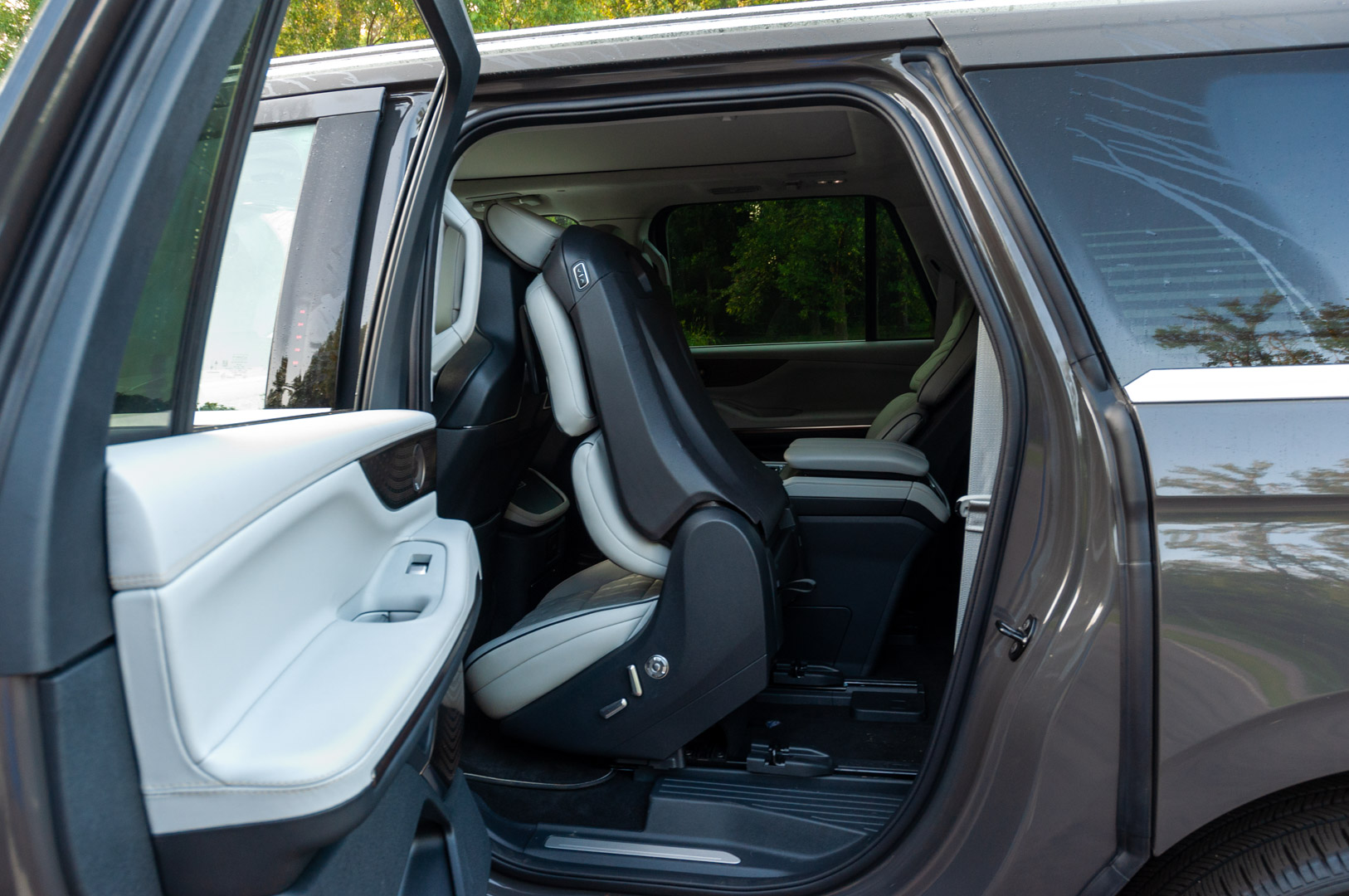 2025 Lincoln Navigator L