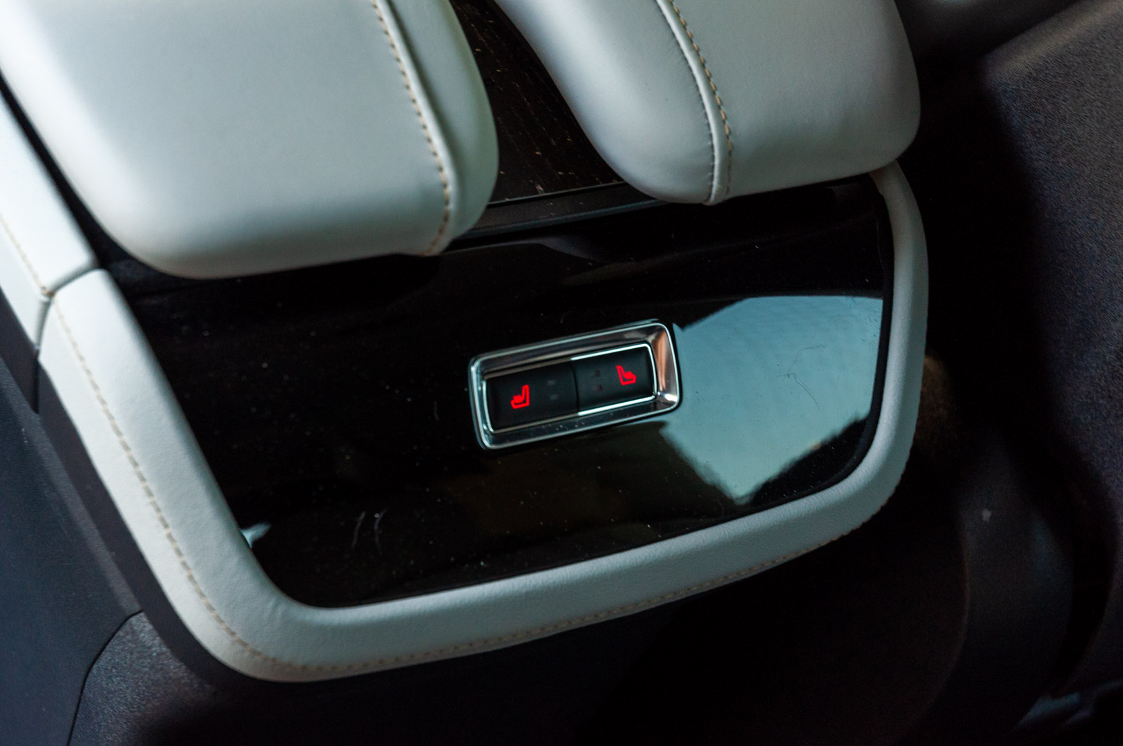 2025 Lincoln Navigator L