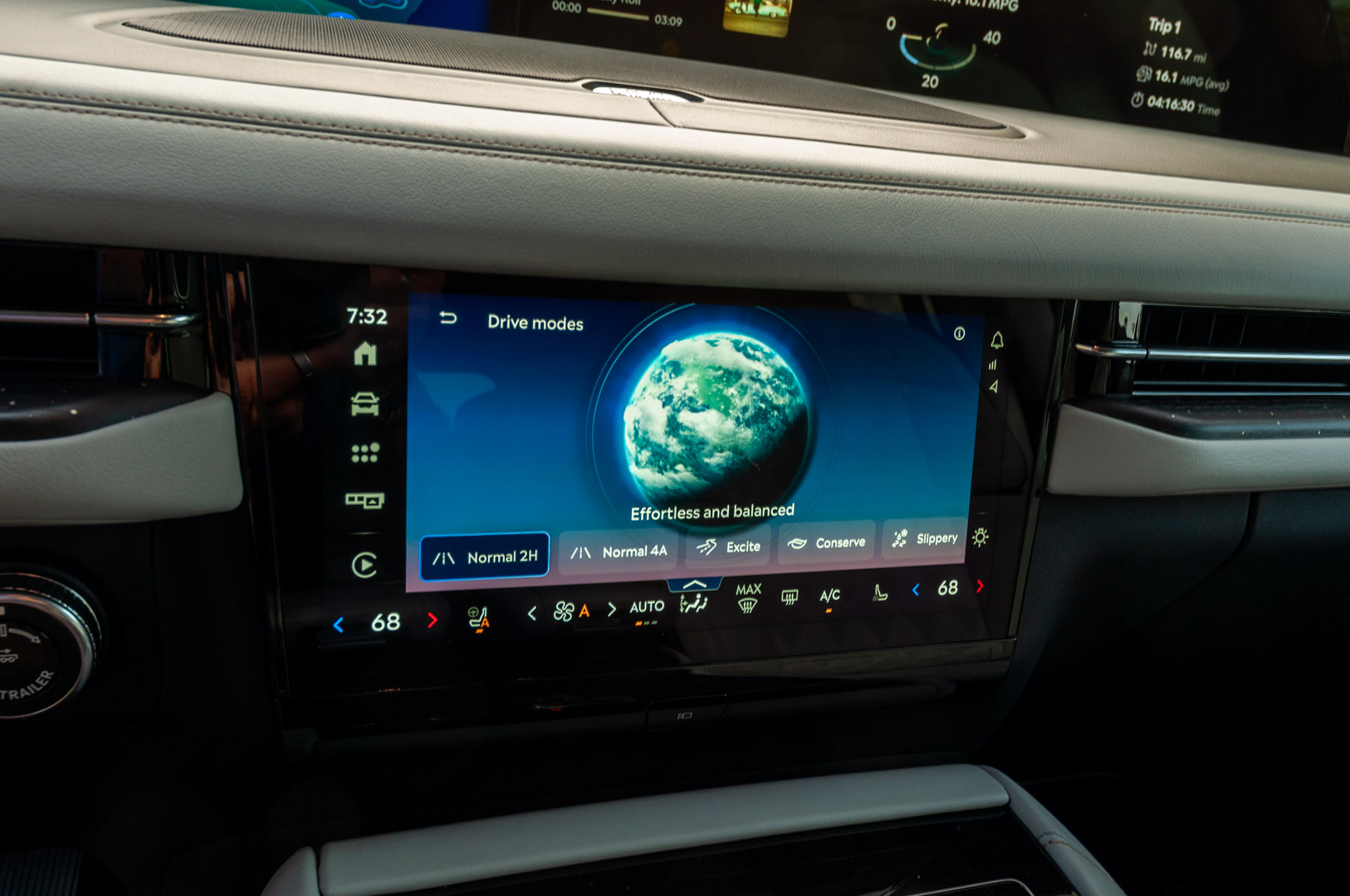 2025 Lincoln Navigator L