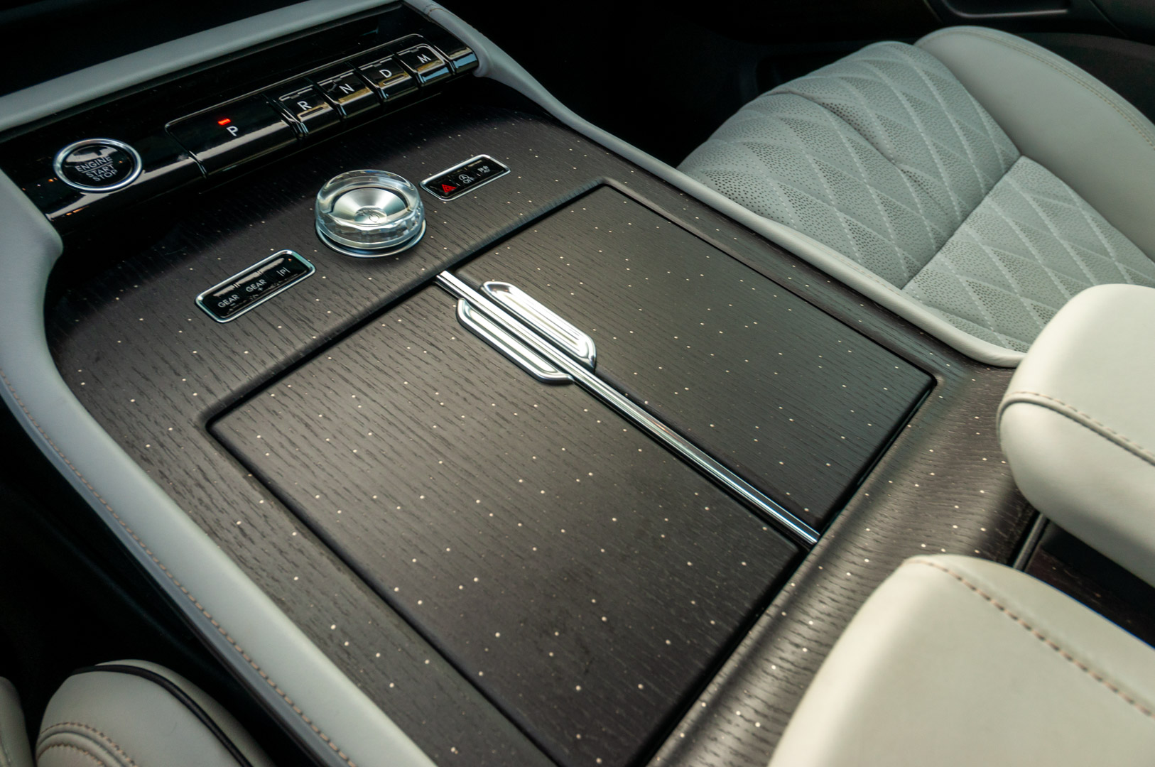 2025 Lincoln Navigator L