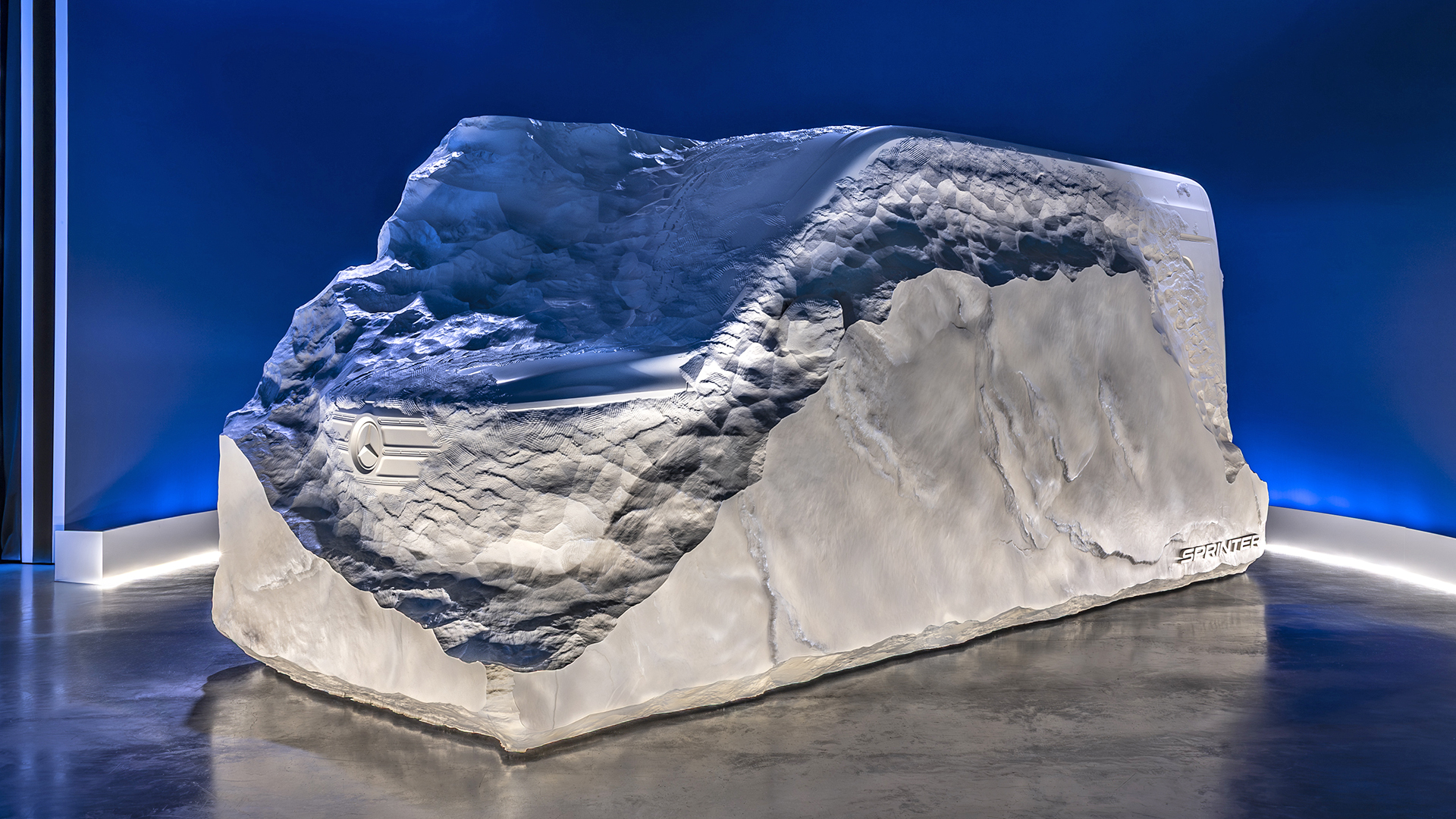 Mercedes-Benz Vans “Past meets Future” Neuhausen 2025 / The Boulder Mercedes-Benz Vans “Past meets Future” Neuhausen 2025 / The Boulder