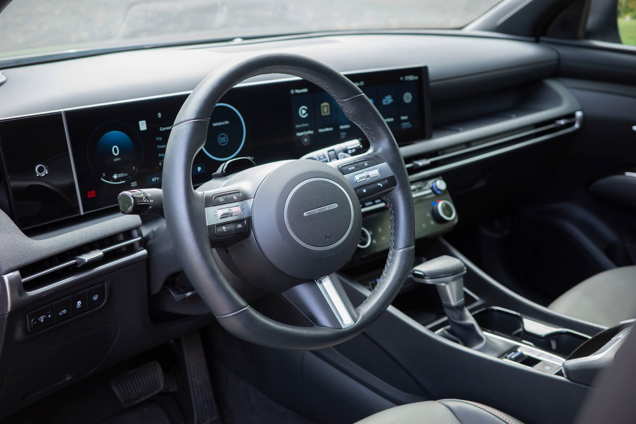 2025-hyundai-santa-cruz-review-the-gateway-truck-for-pickup-haters