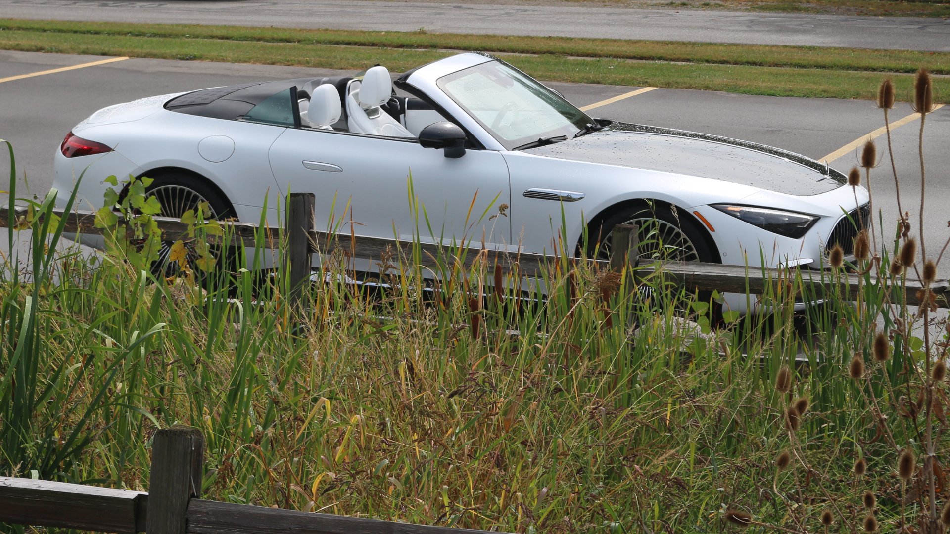 Mercedes-Maybach SL 680 side view