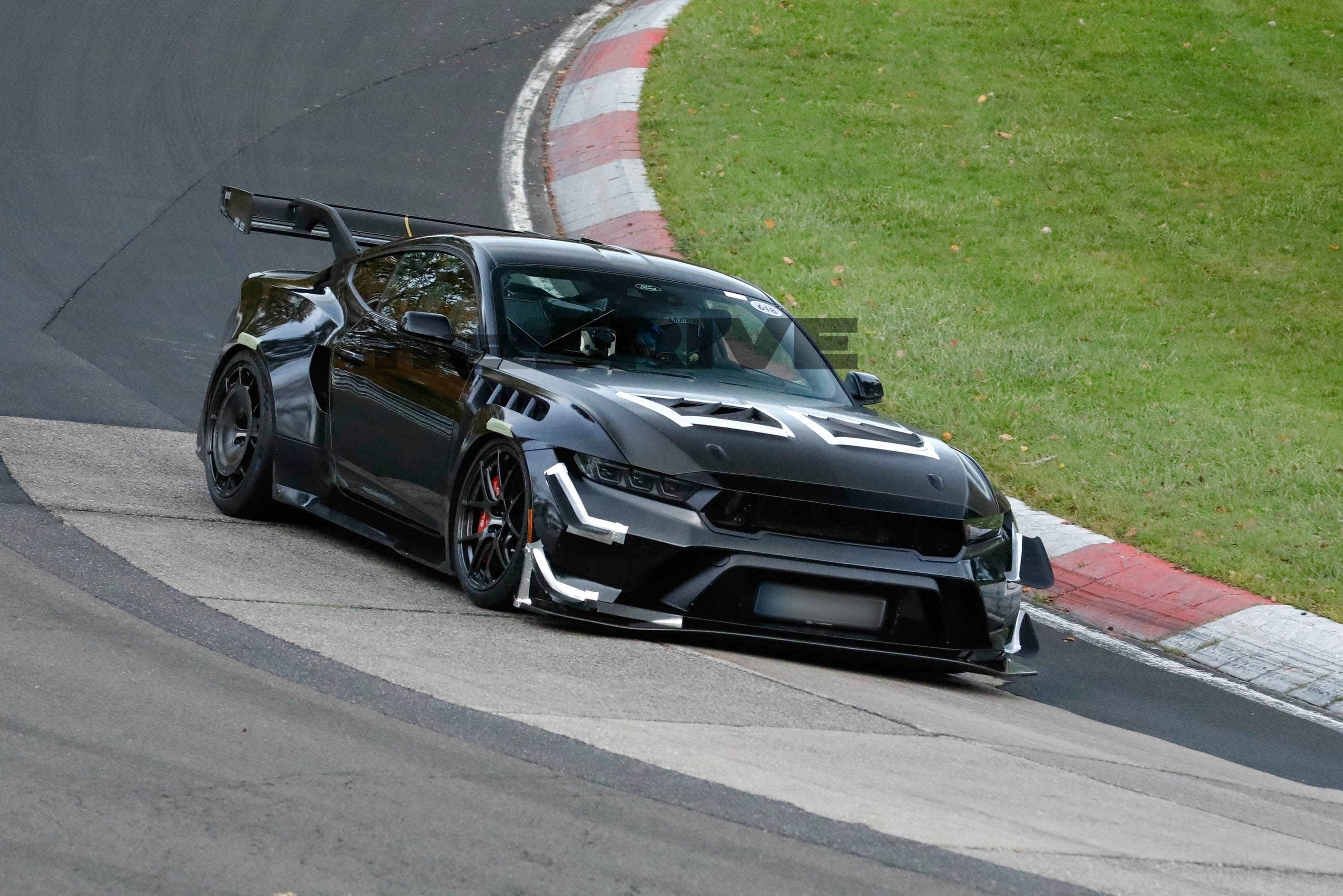 Ford Mustang GTD spy shots