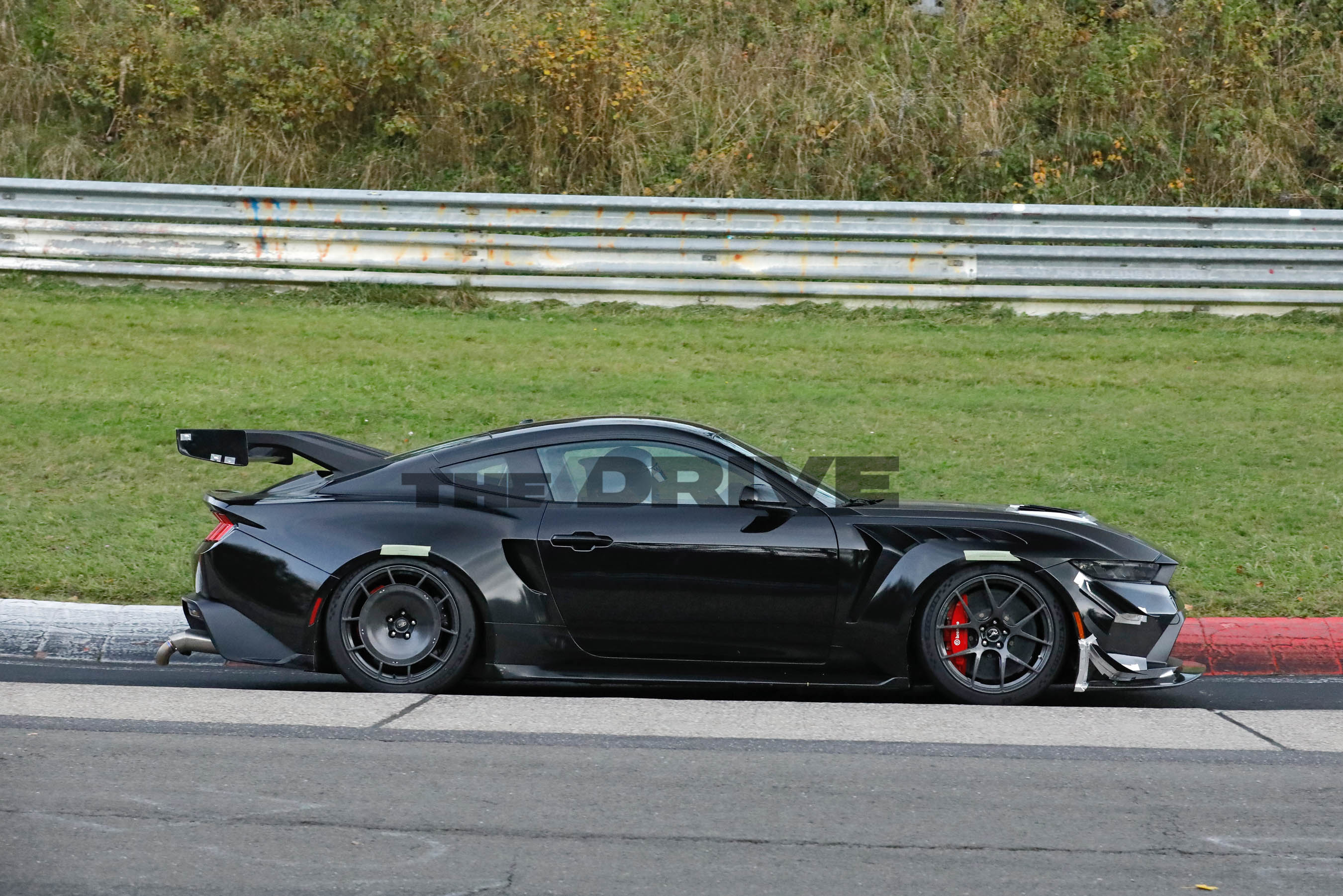 Ford Mustang GTD spy shots