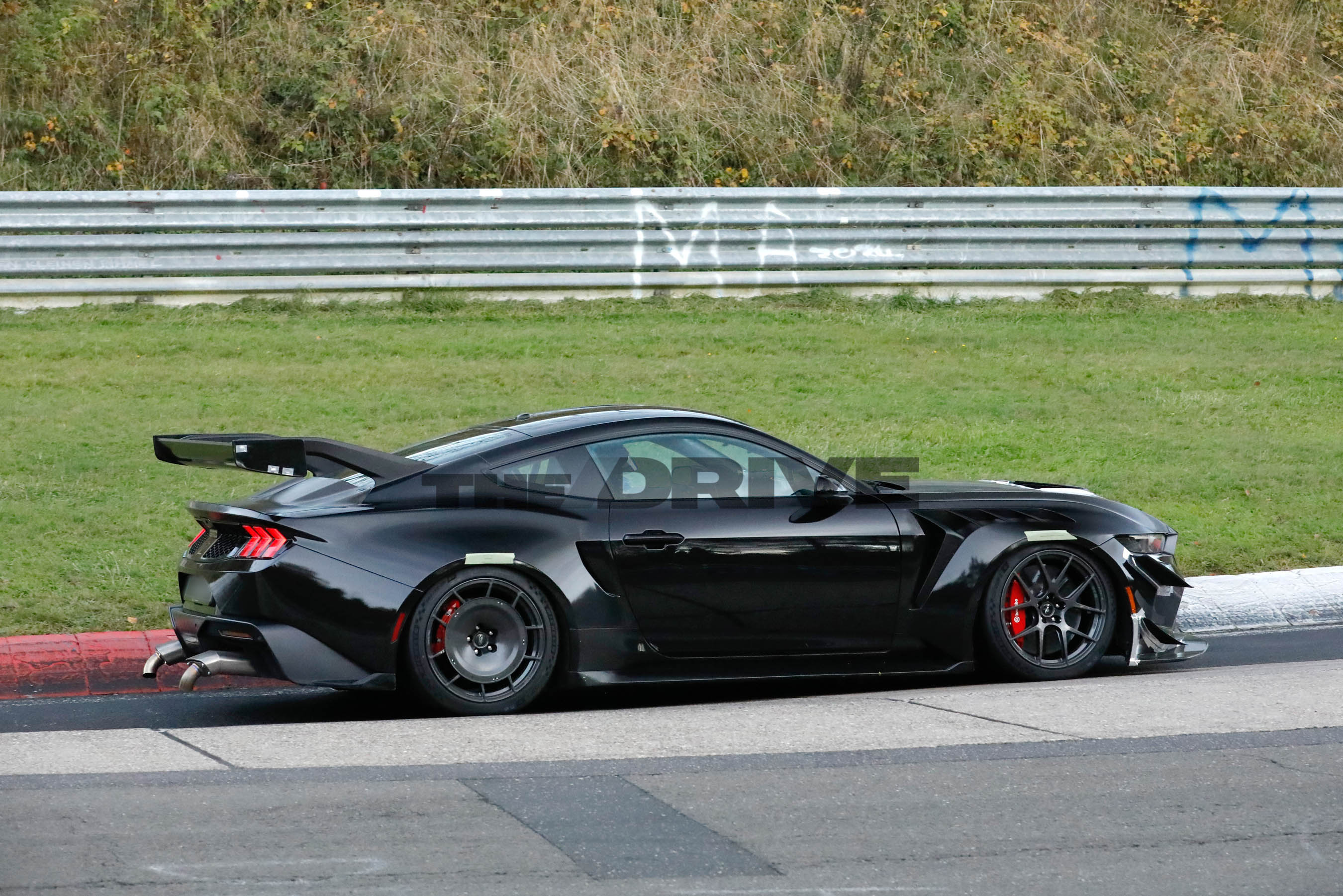 Ford Mustang GTD spy shots