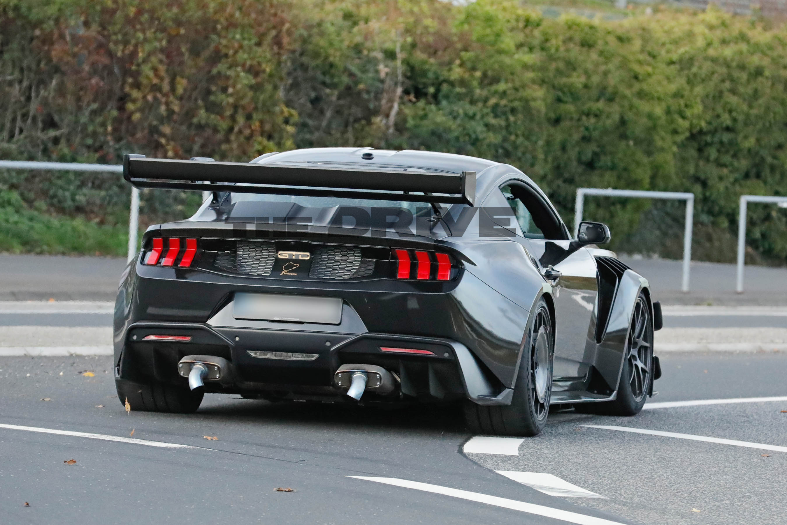 Ford Mustang GTD spy shots