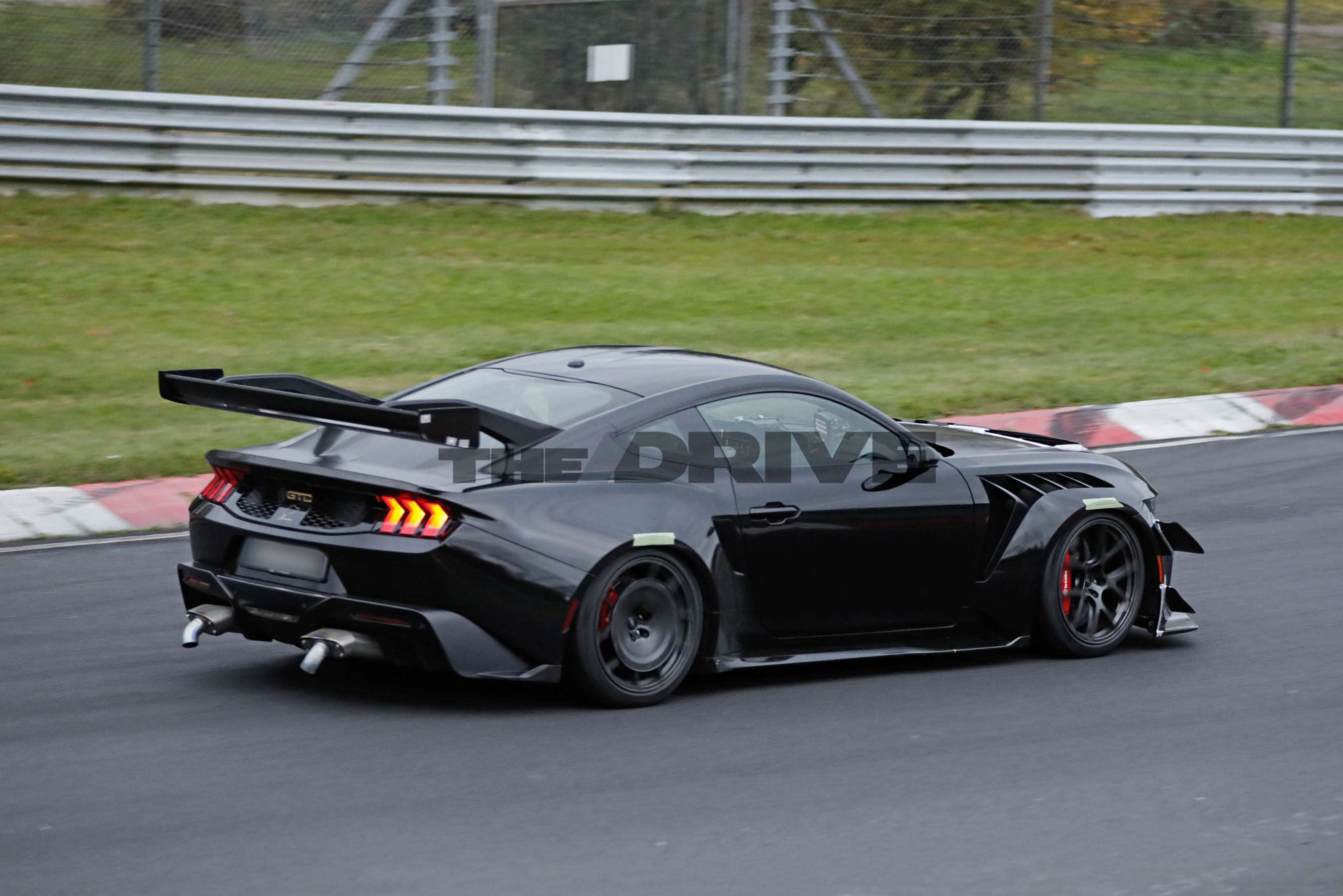 Ford Mustang GTD spy shots