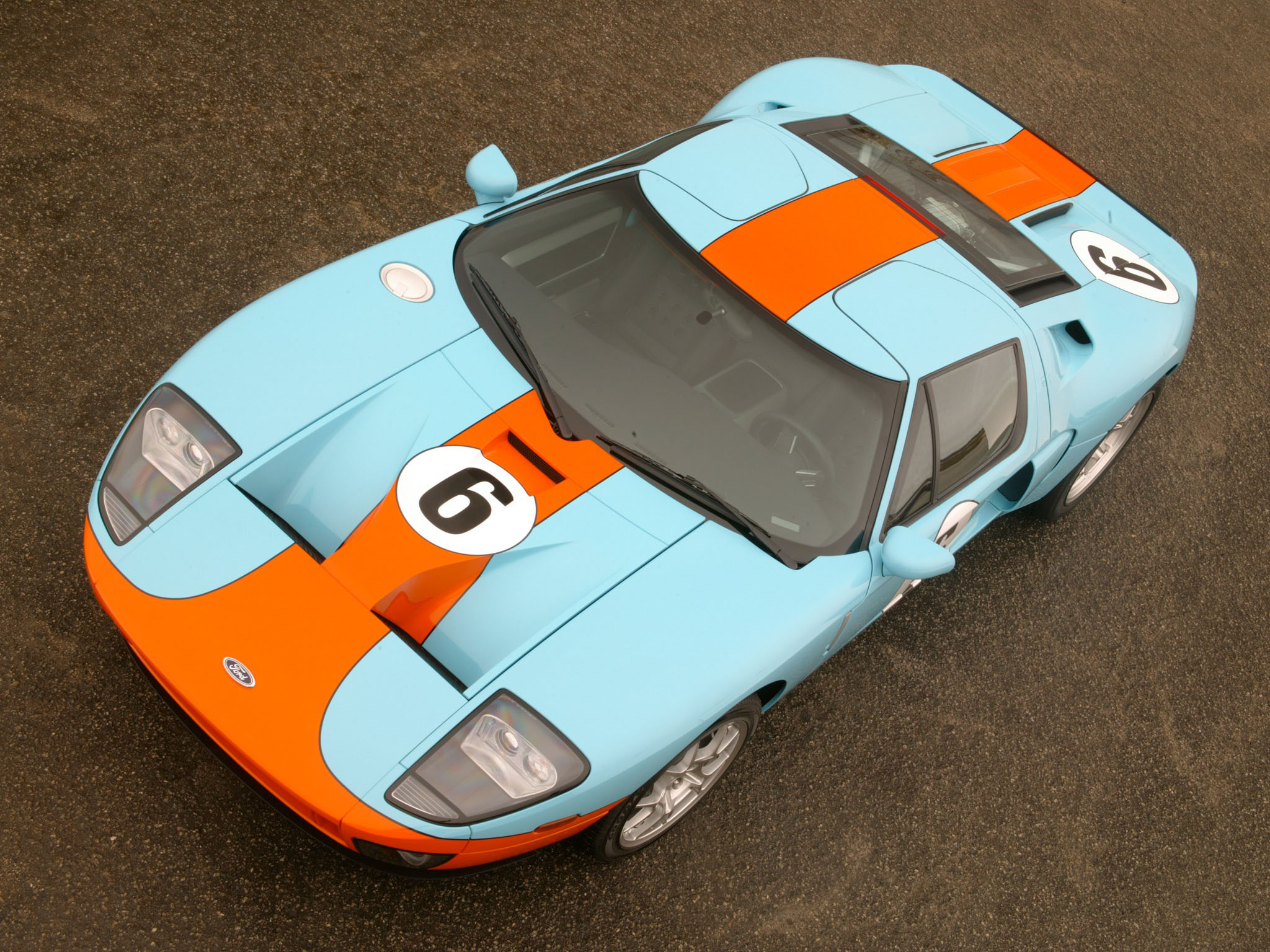 Ford GT in Gulf livery
