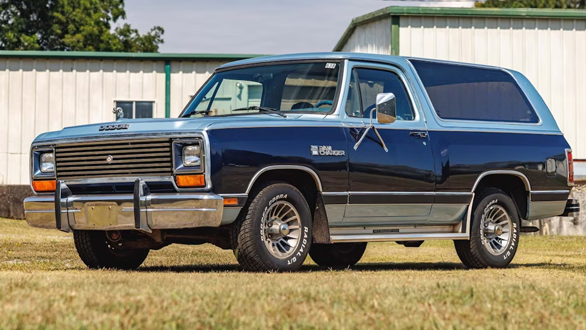 Dodge Ramcharger, blue SUV pointed left.