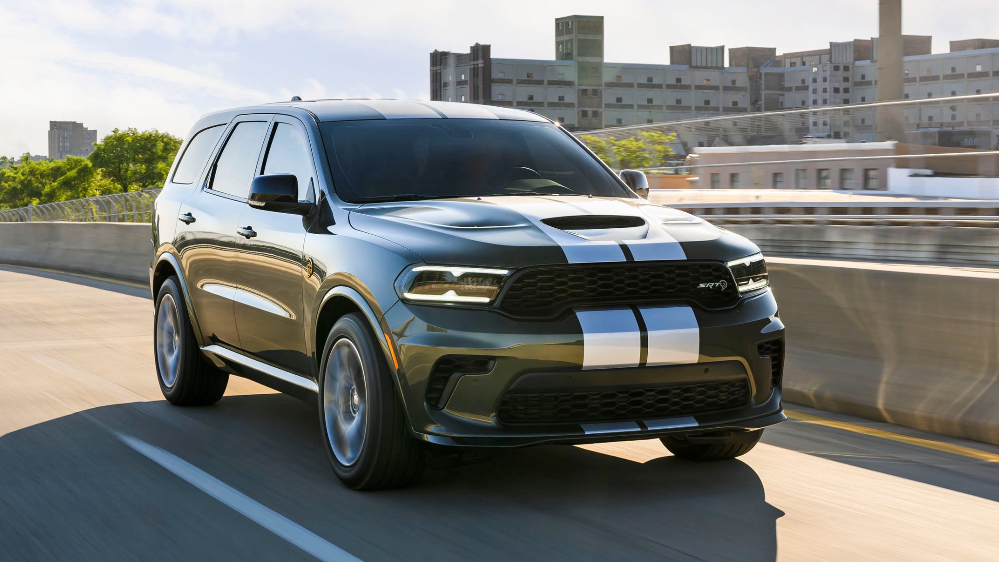2026 Dodge Durango SRT Hellcat Jailbreak in Green Machine exterior color.