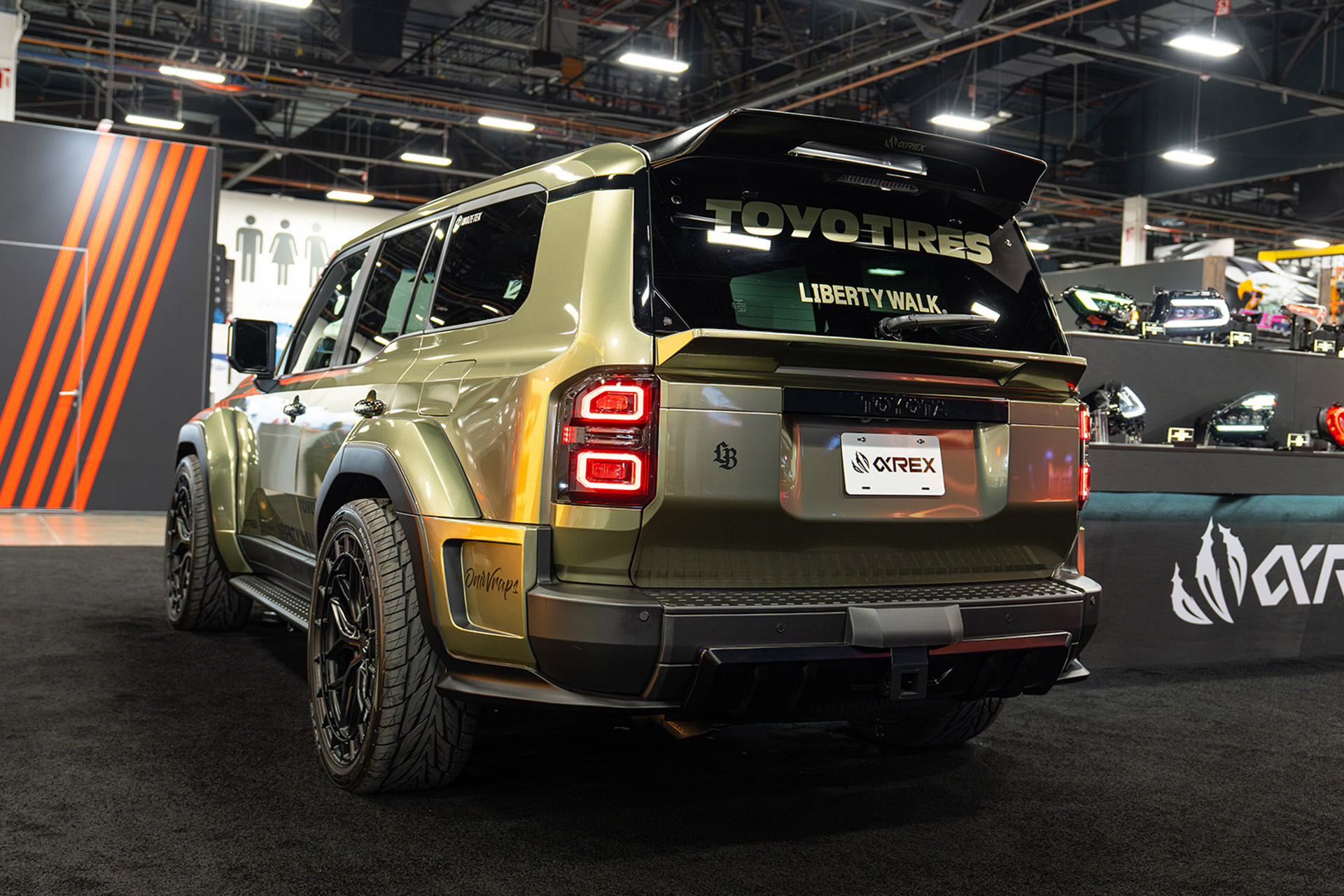 Toyota Land Cruiser modified by Liberty Walk