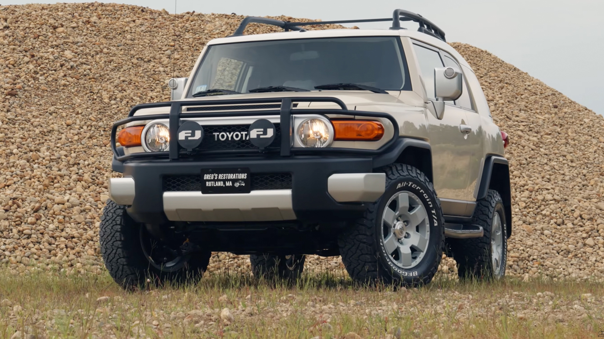 2008 Toyota FJ Cruiser after full restoration