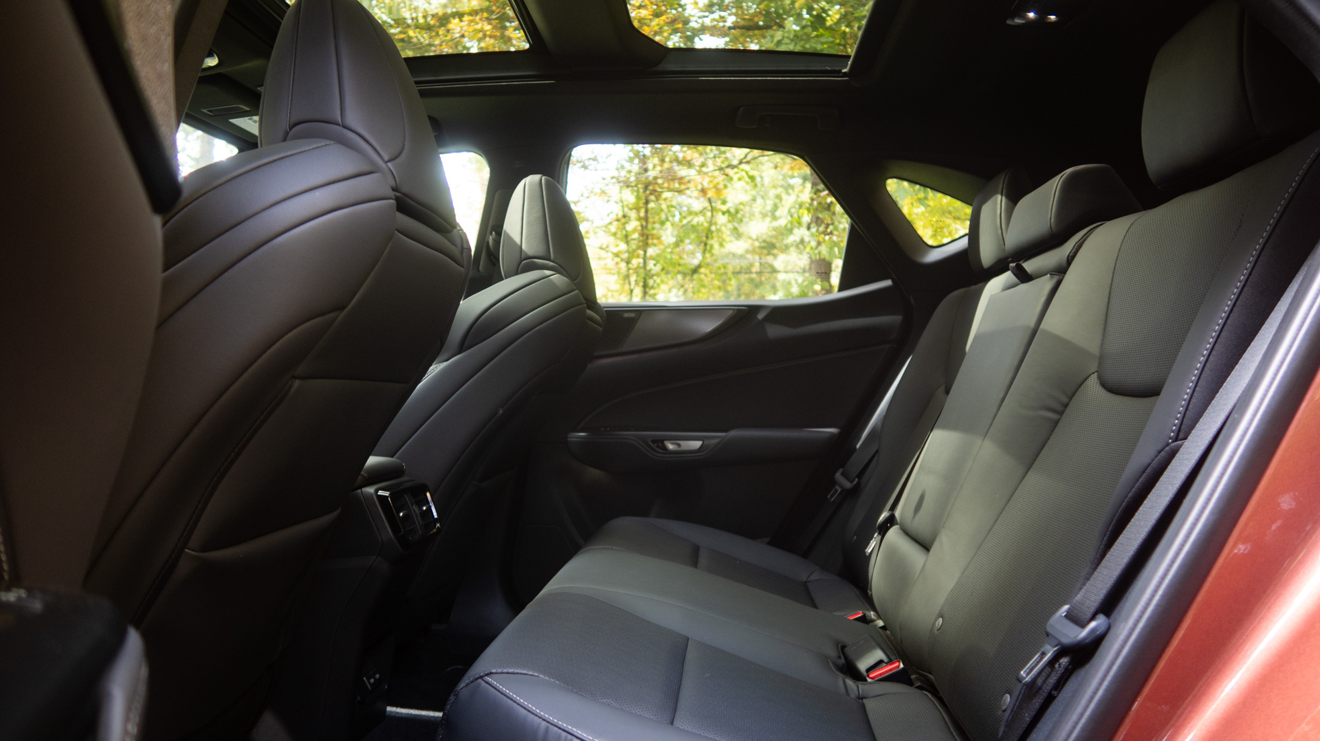 Lexus NX 350 F Sport back seat.