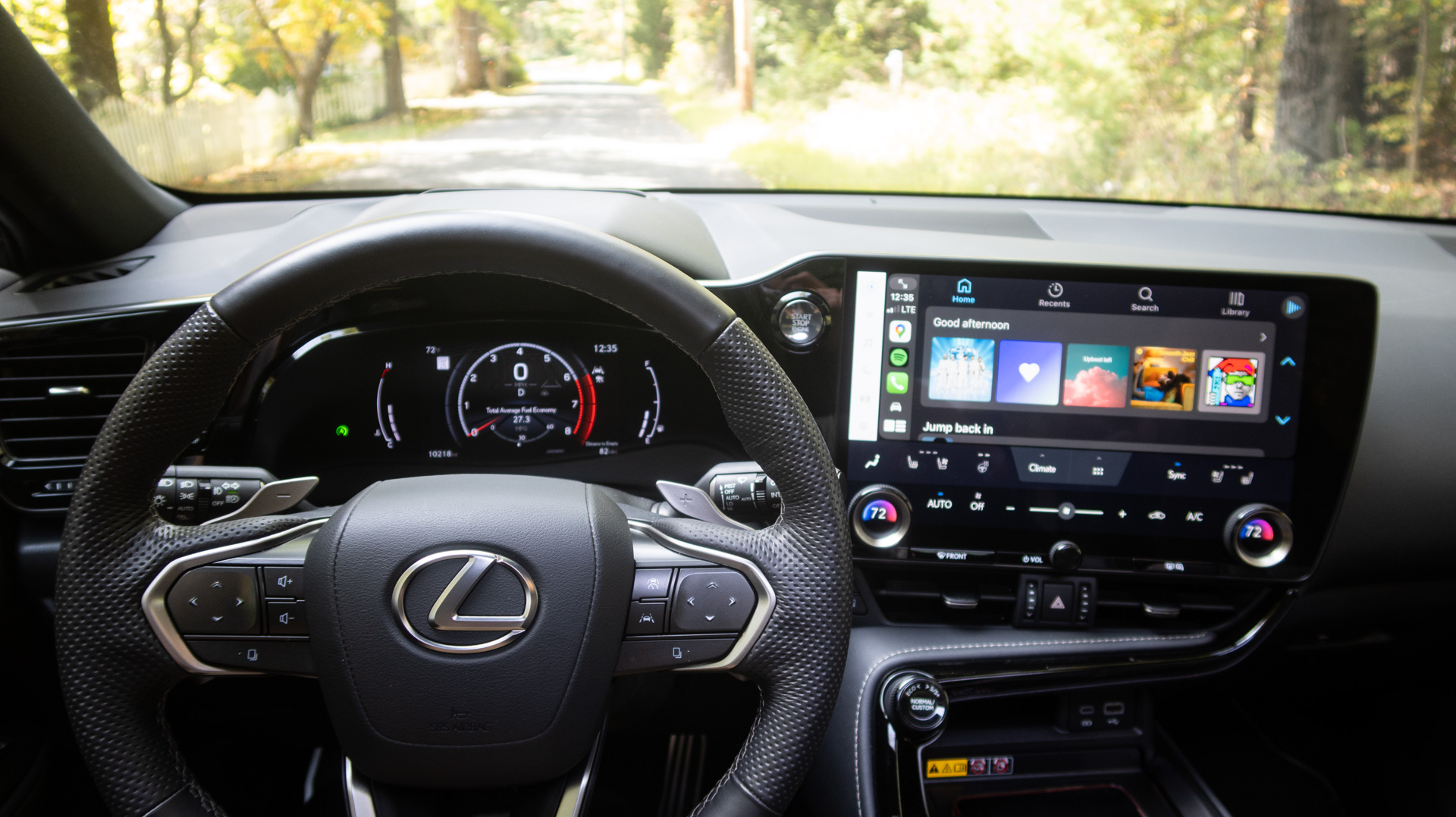 Lexus NX 350 F Sport cockpit.