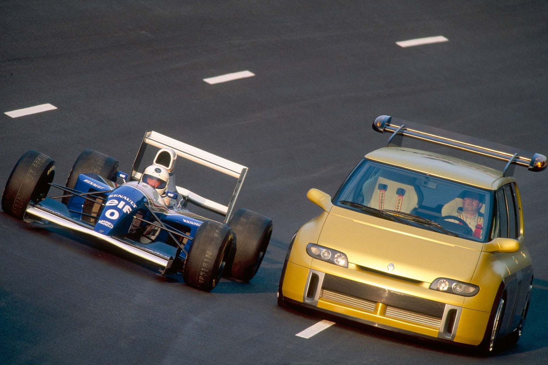 The 800-HP Renault Espace F1 Is Finally Returning to Gran Turismo