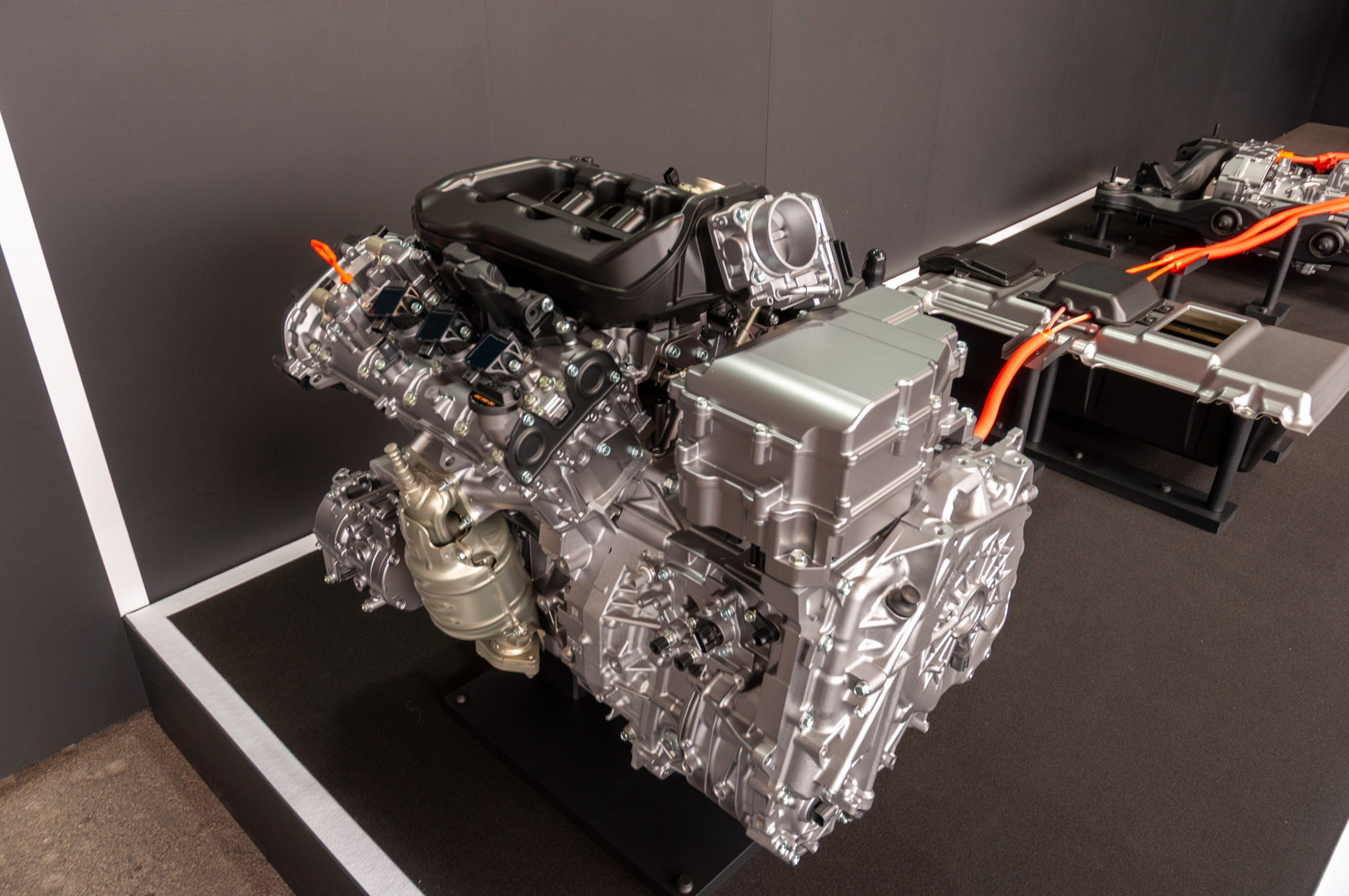 Honda Next-Generation Large-Size Hybrid Powertrain
