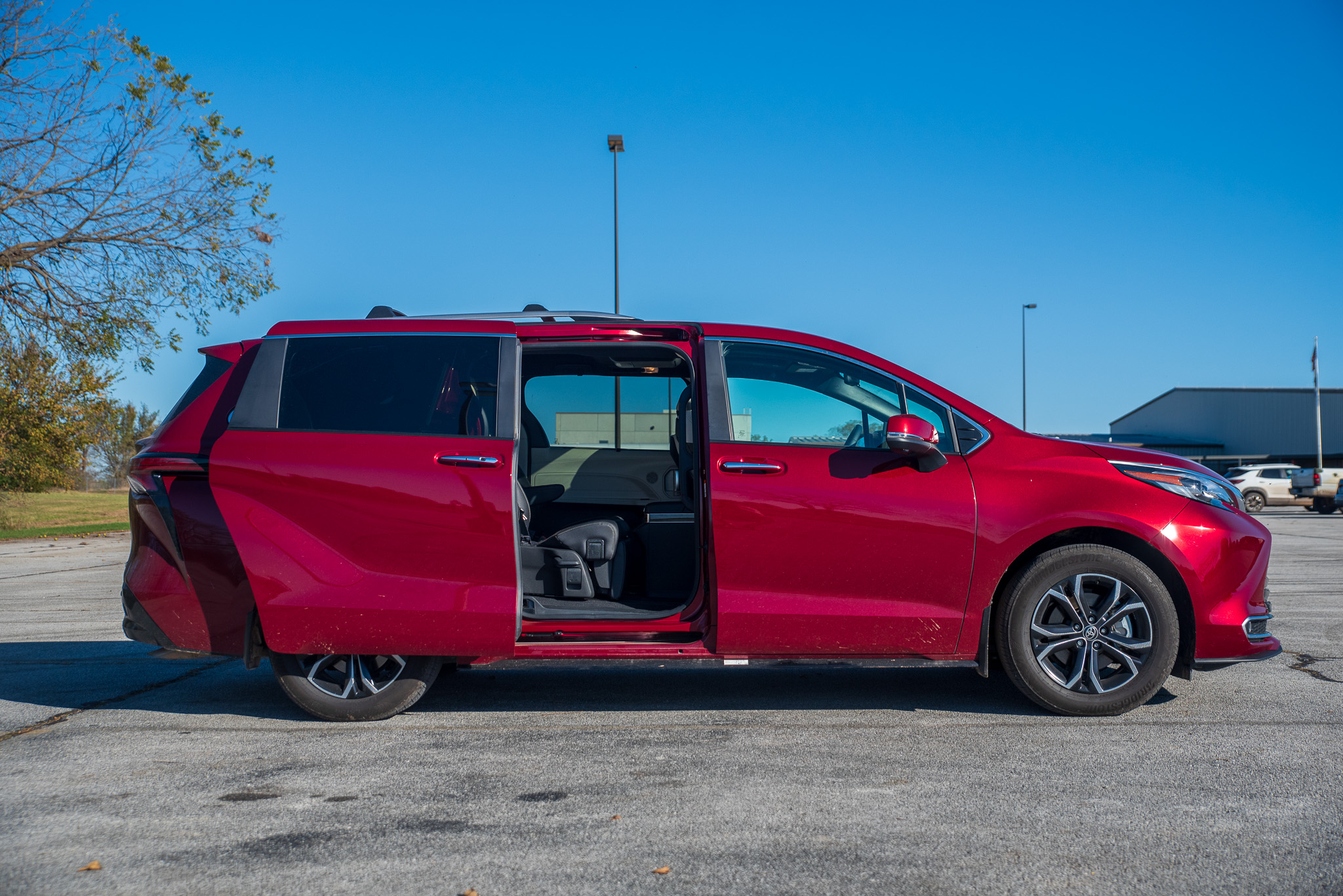 2025 Toyota Sienna Platinum