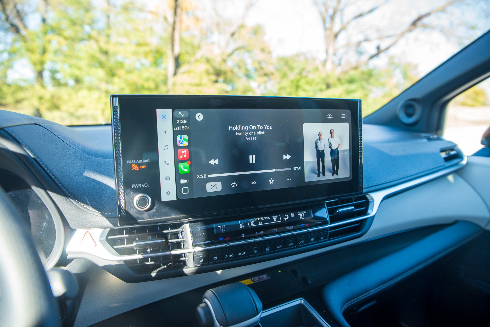 2025 Toyota Sienna Platinum