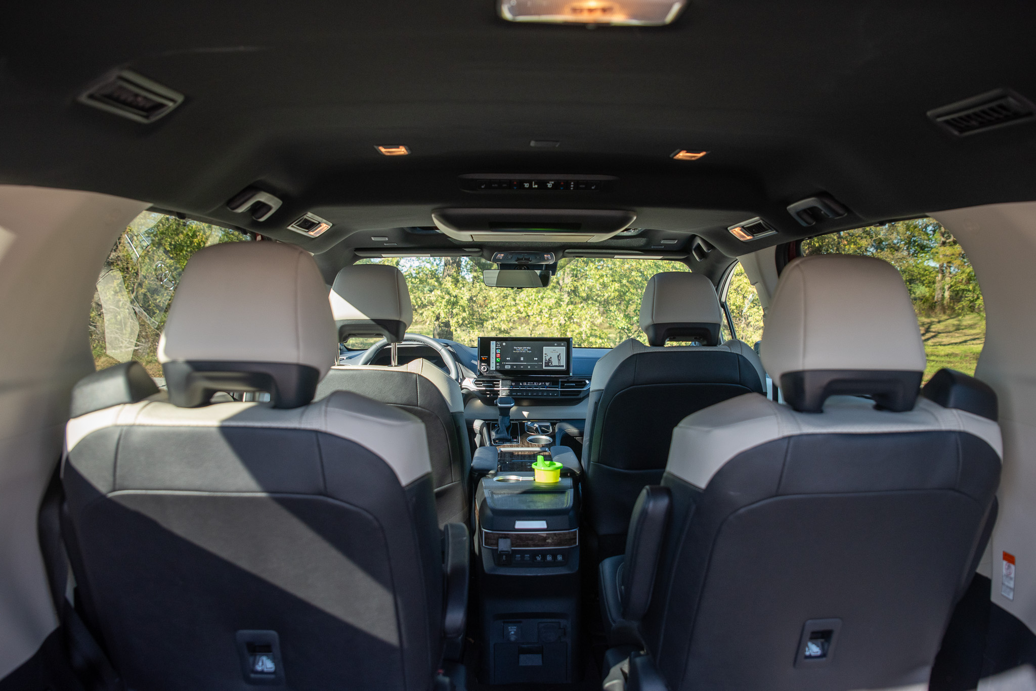 2025 Toyota Sienna Platinum