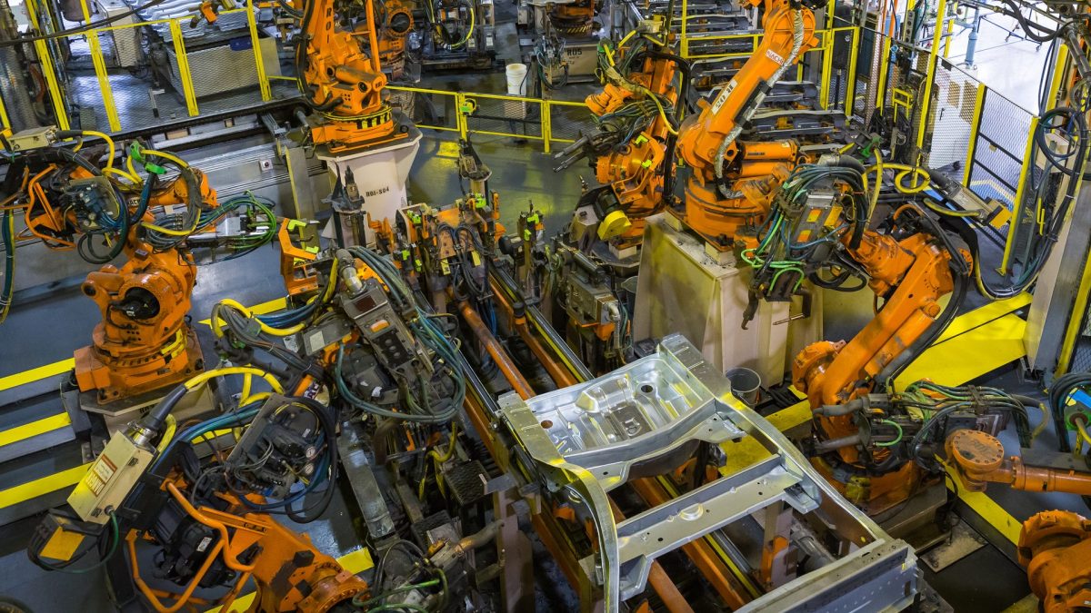 Canada Slams Stellantis with Default Notice Over US Production Shift: TDS