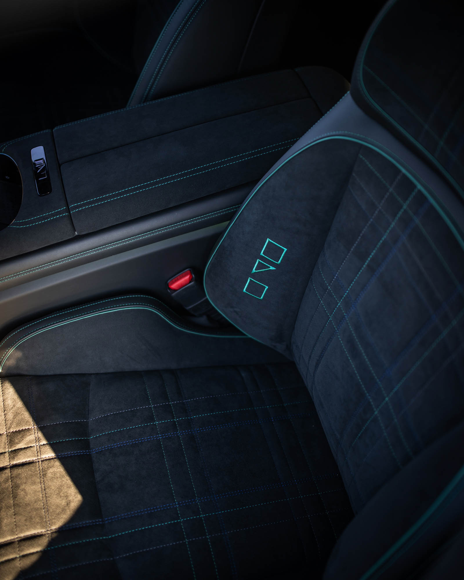 Genesis G90 Wingback Concept