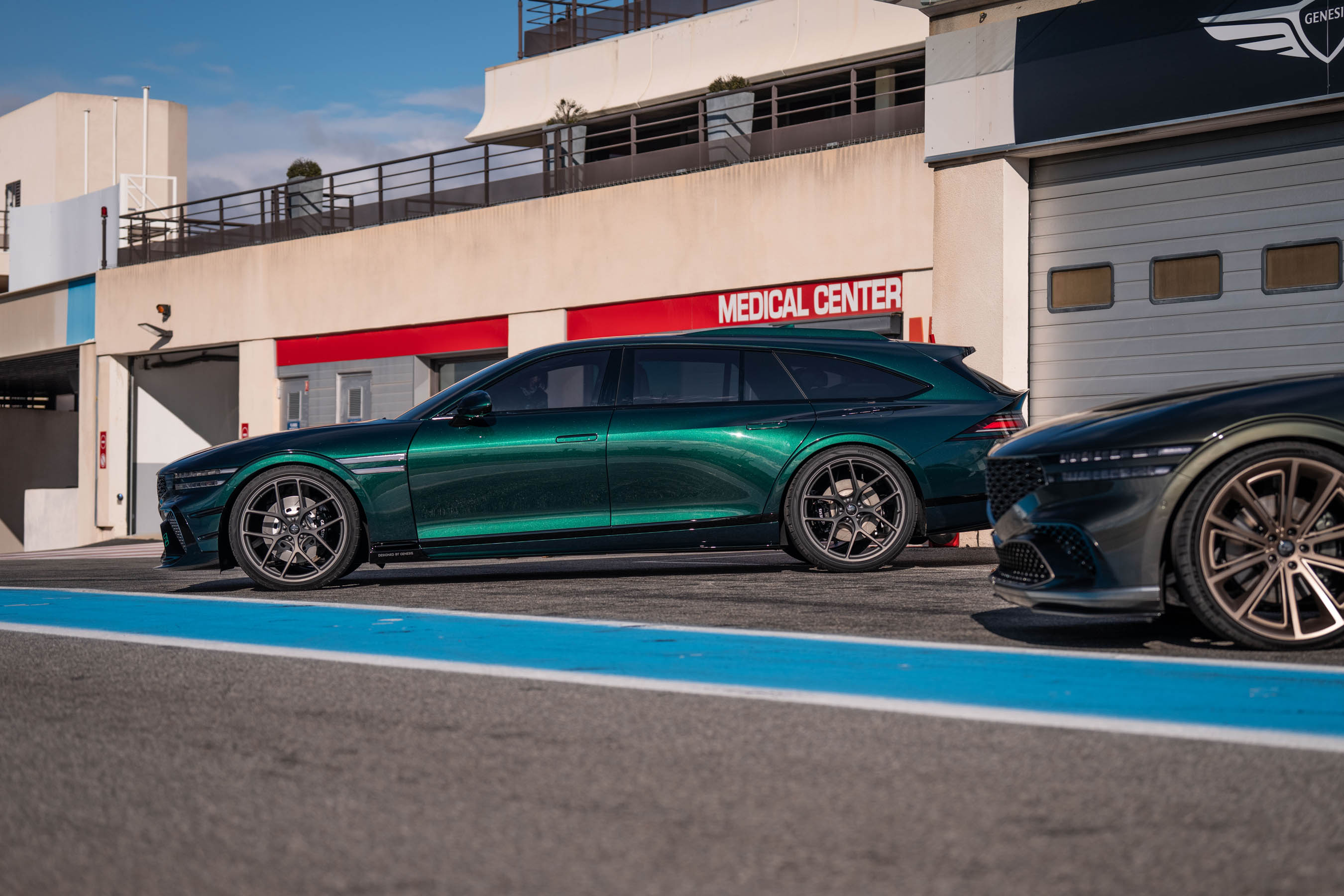 Genesis G90 Wingback Concept