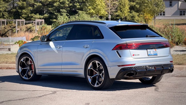 2025 Audi RSQ8 Pros and Cons Review: Function and Form Perfected