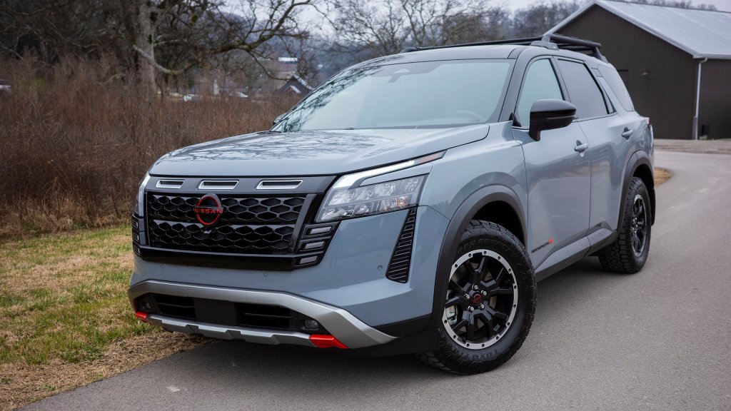 Nissan Pathfinder Rock Creek 2026 front three quarter view