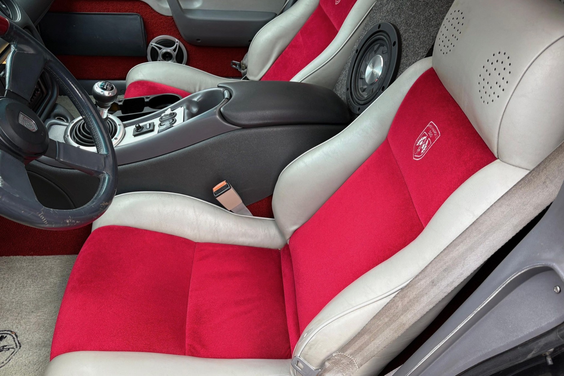 1984 Pontiac Fiero V8 seats