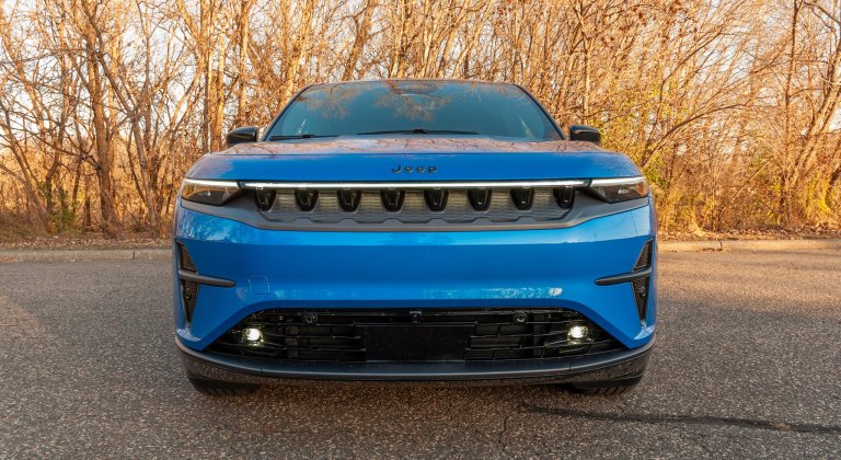 2025 Jeep Wagoneer S