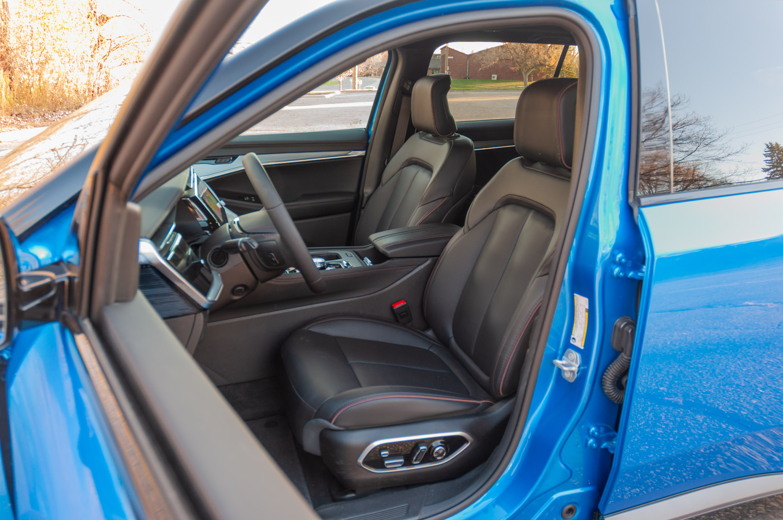 2025 Jeep Wagoneer S