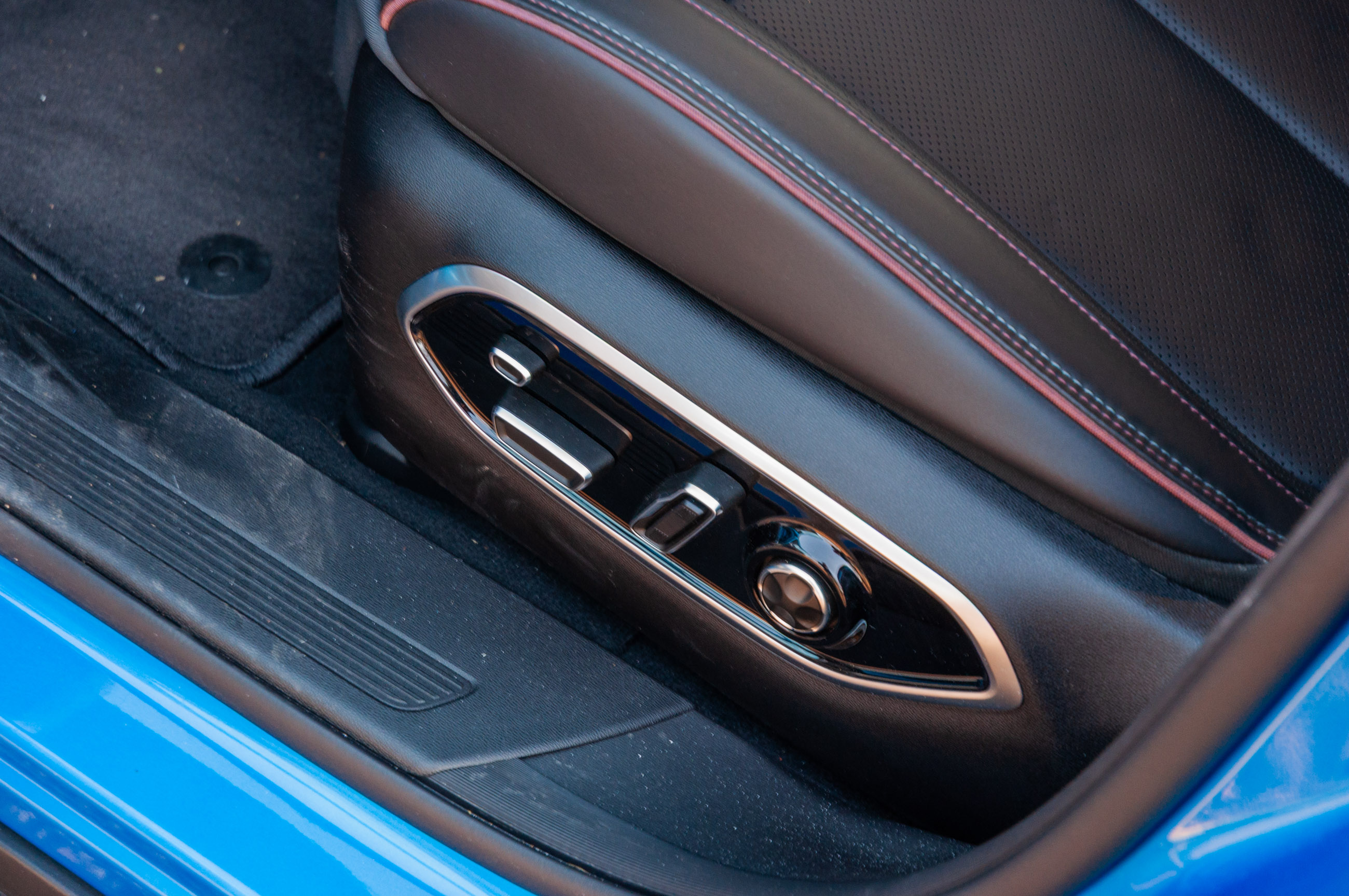 2025 Jeep Wagoneer S