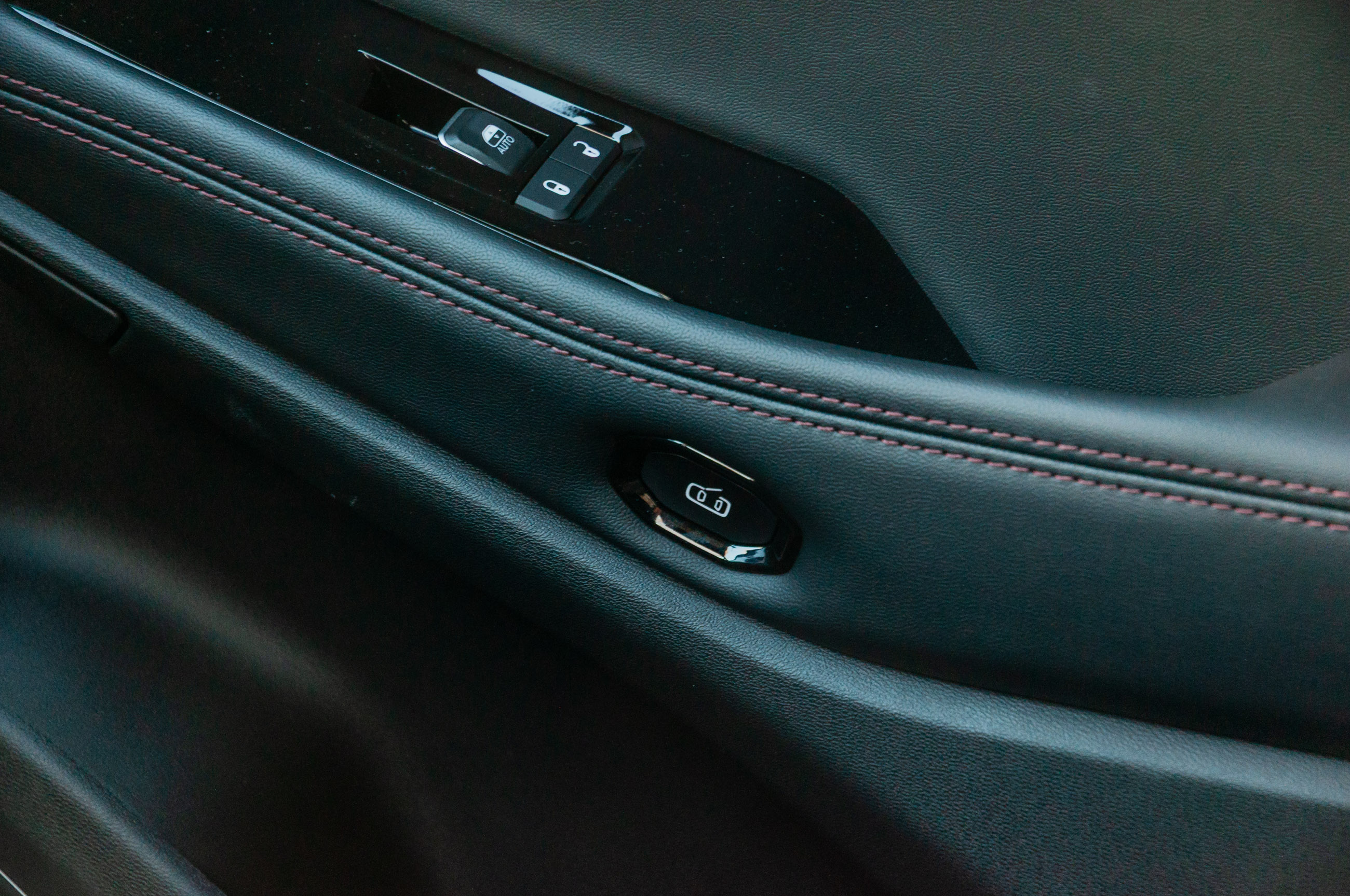 2025 Jeep Wagoneer S