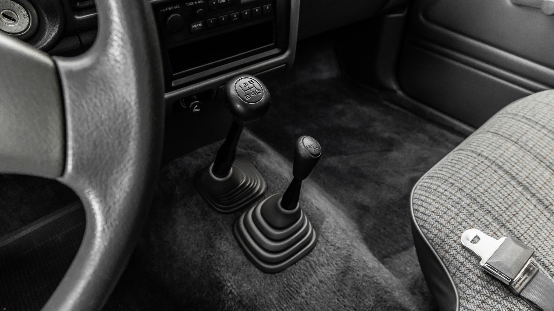 1991 Toyota Pickup shifters.