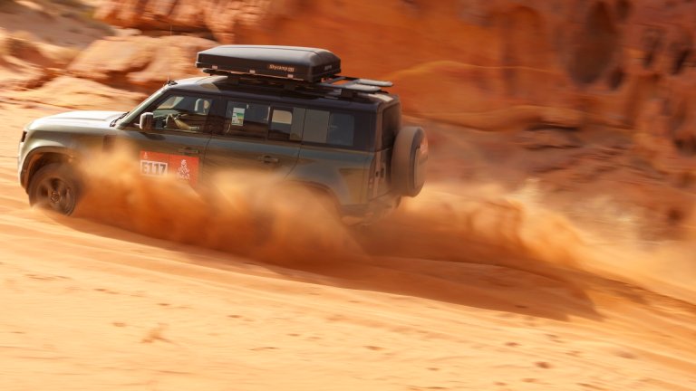 Land Rover Defender in Saudi