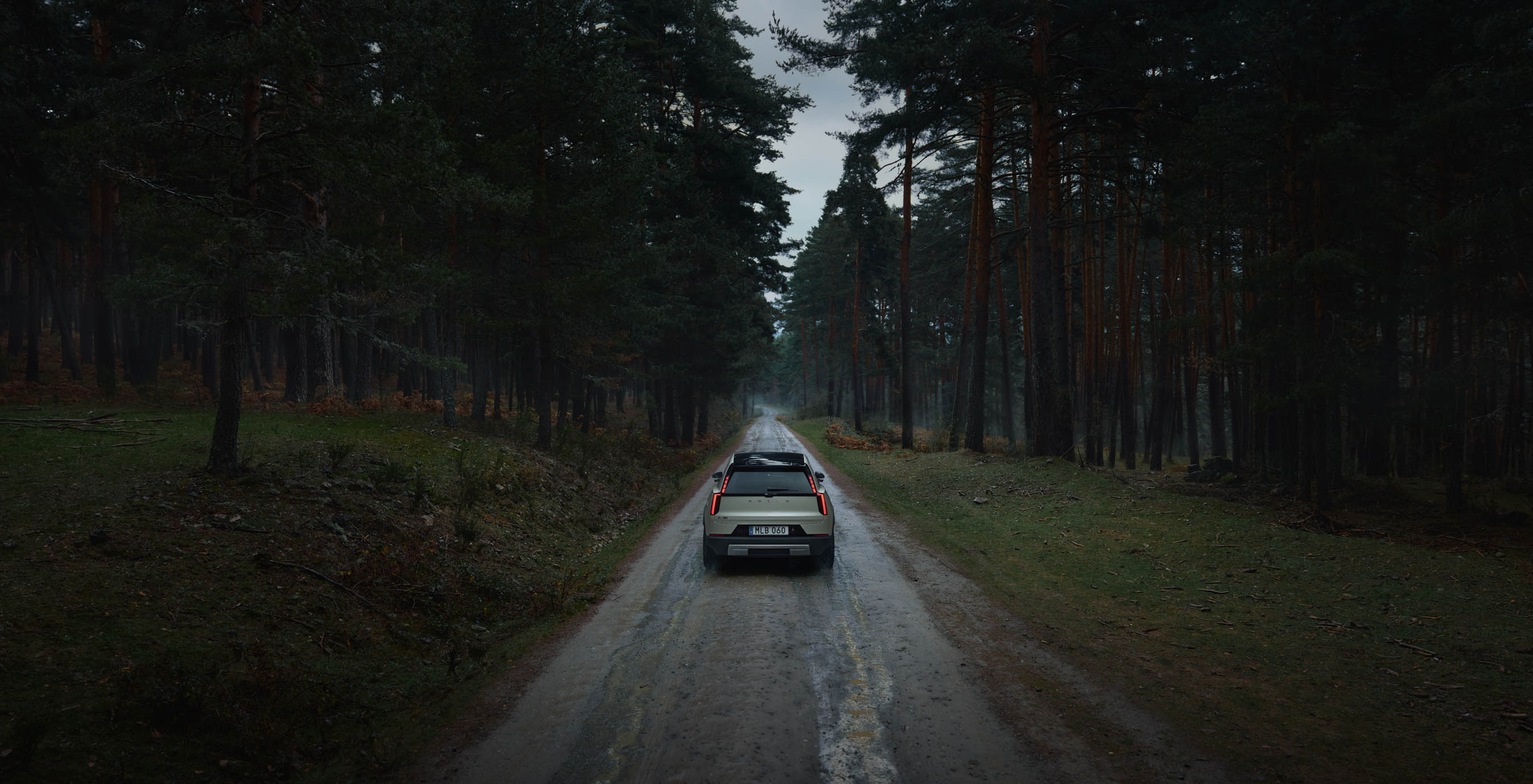 2028 Volvo EX60 Cross Country