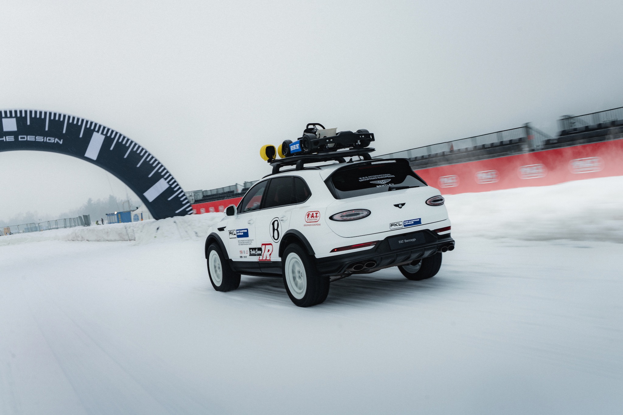 Rear quarter view of the Bentley Bentayga X concept.