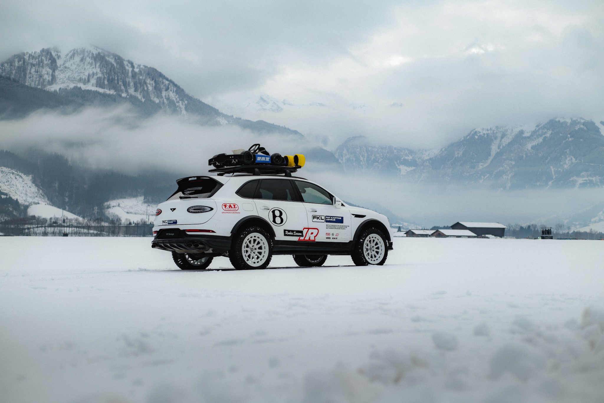 Rear quarter view of the Bentley Bentayga X concept.