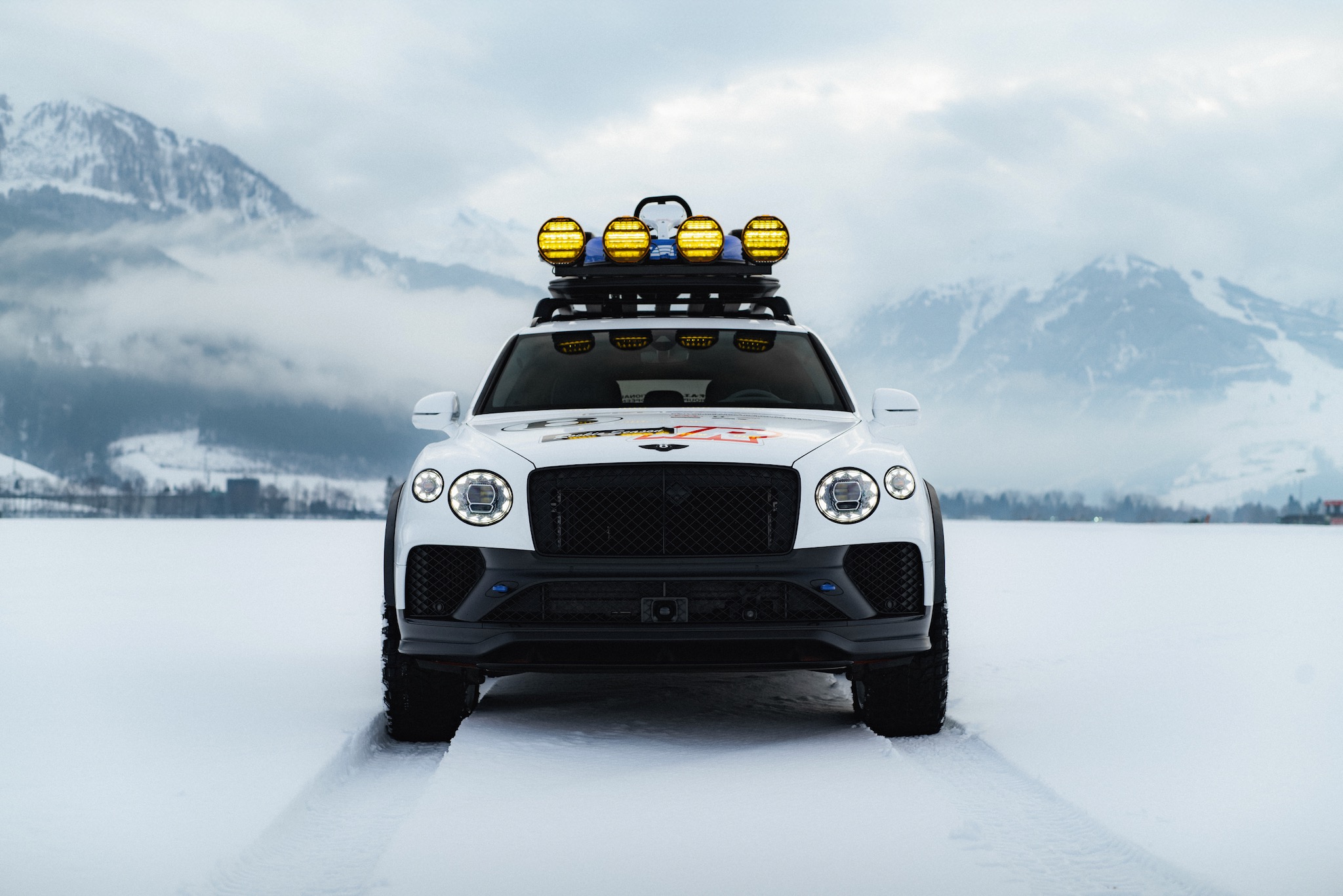 Front view of the Bentley Bentayga X concept.