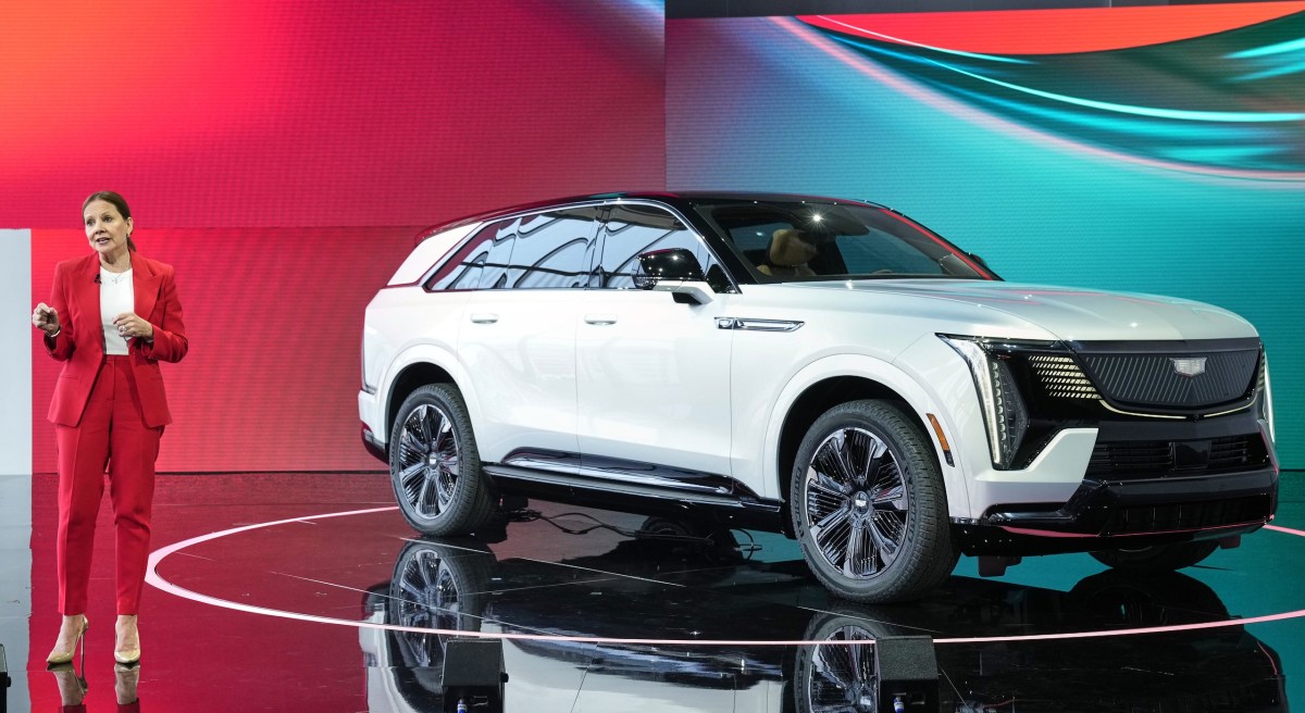 Canada Allowing the Import of Cheap Chinese EVs Has GM CEO Nervous: TDS