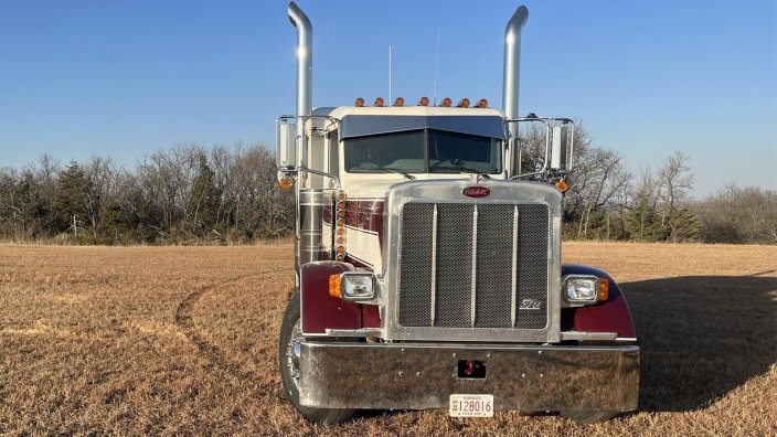2007 Peterbilt 379