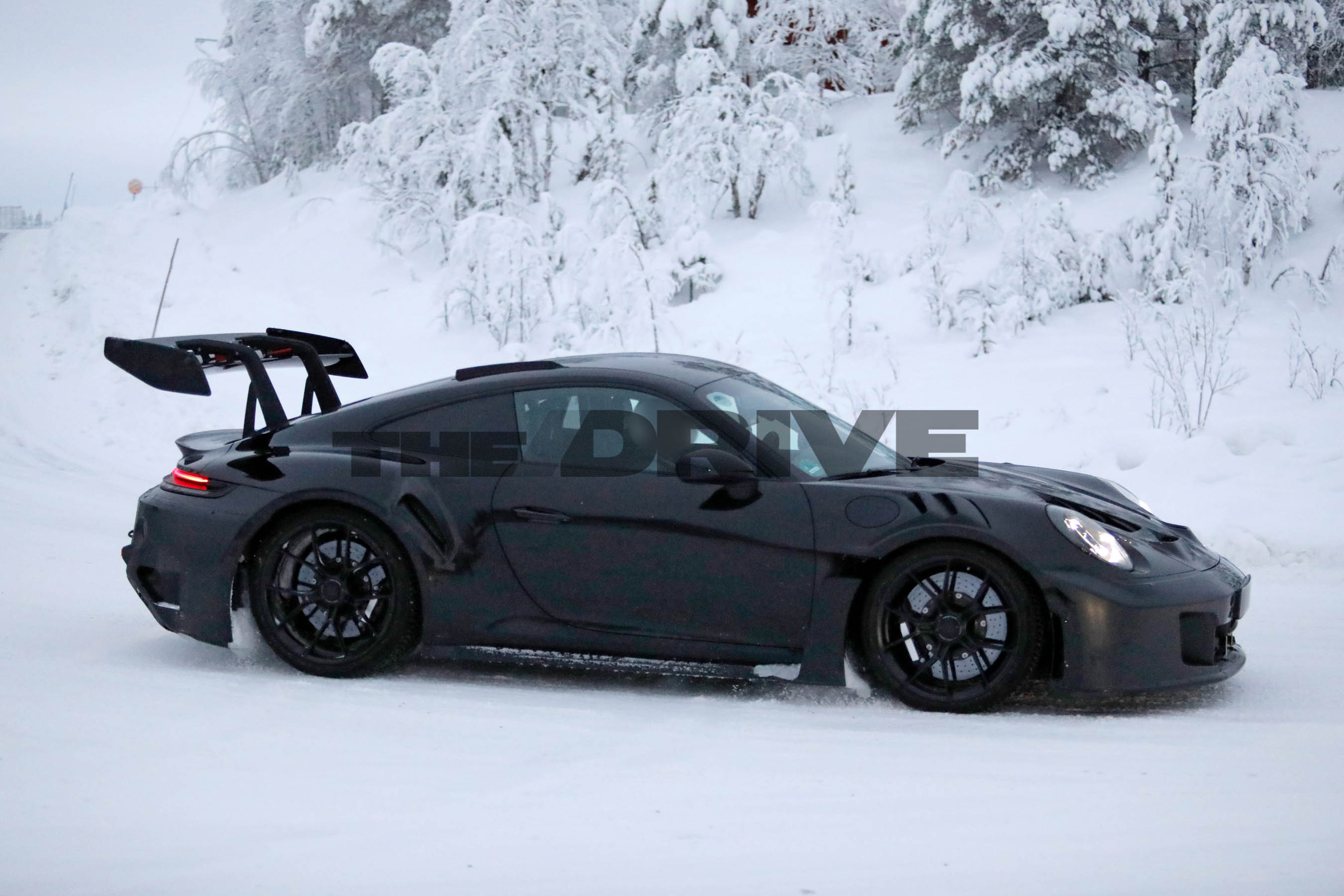 2027 Porsche 911 GT3 RS spy shots