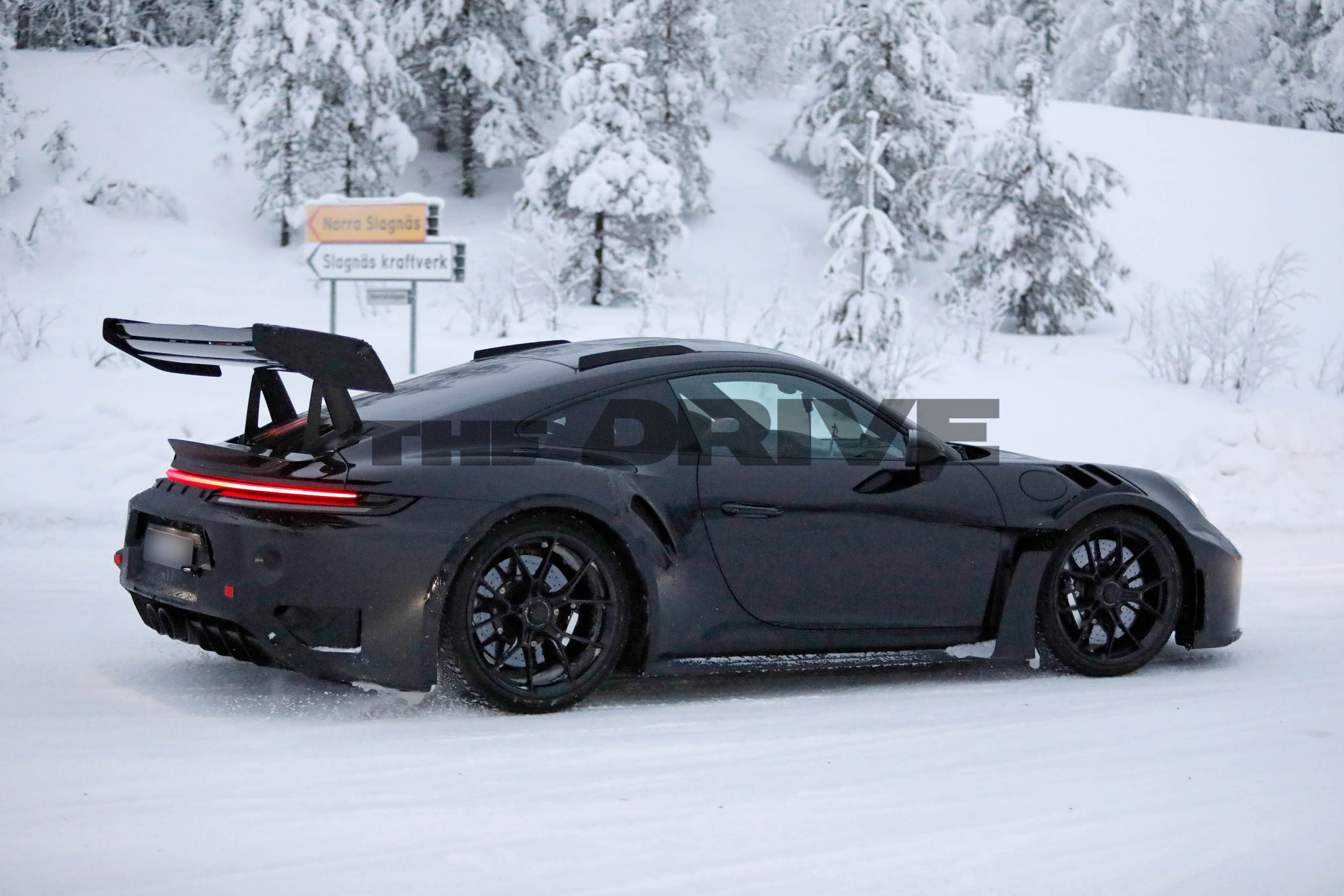2027 Porsche 911 GT3 RS spy shots