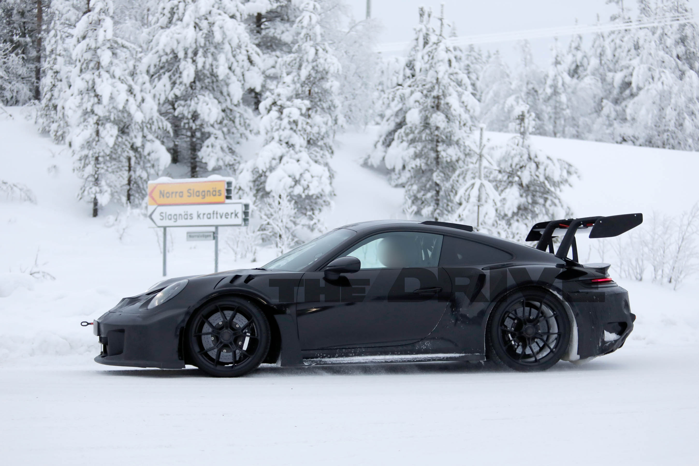 2027 Porsche 911 GT3 RS spy shots