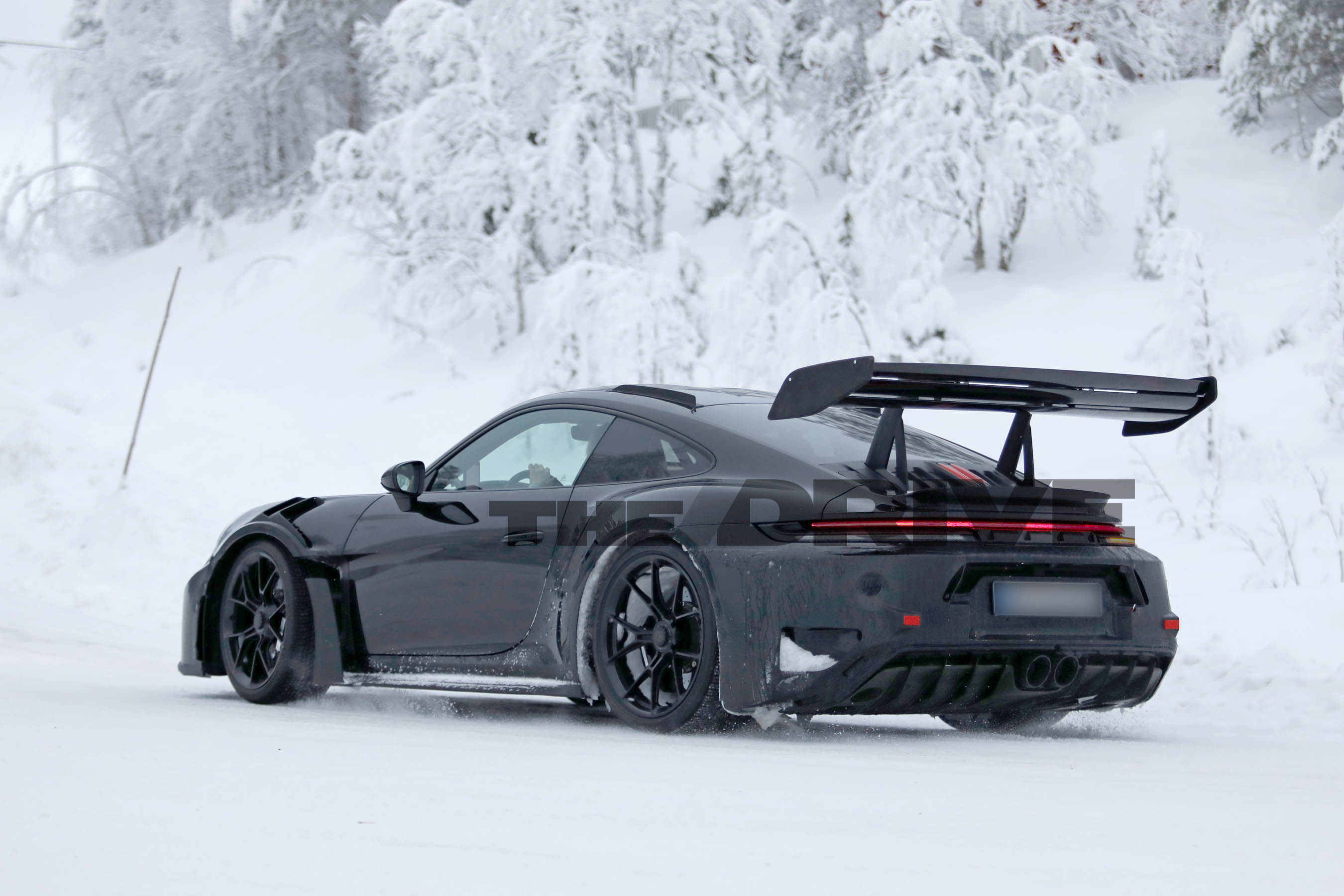 2027 Porsche 911 GT3 RS spy shots