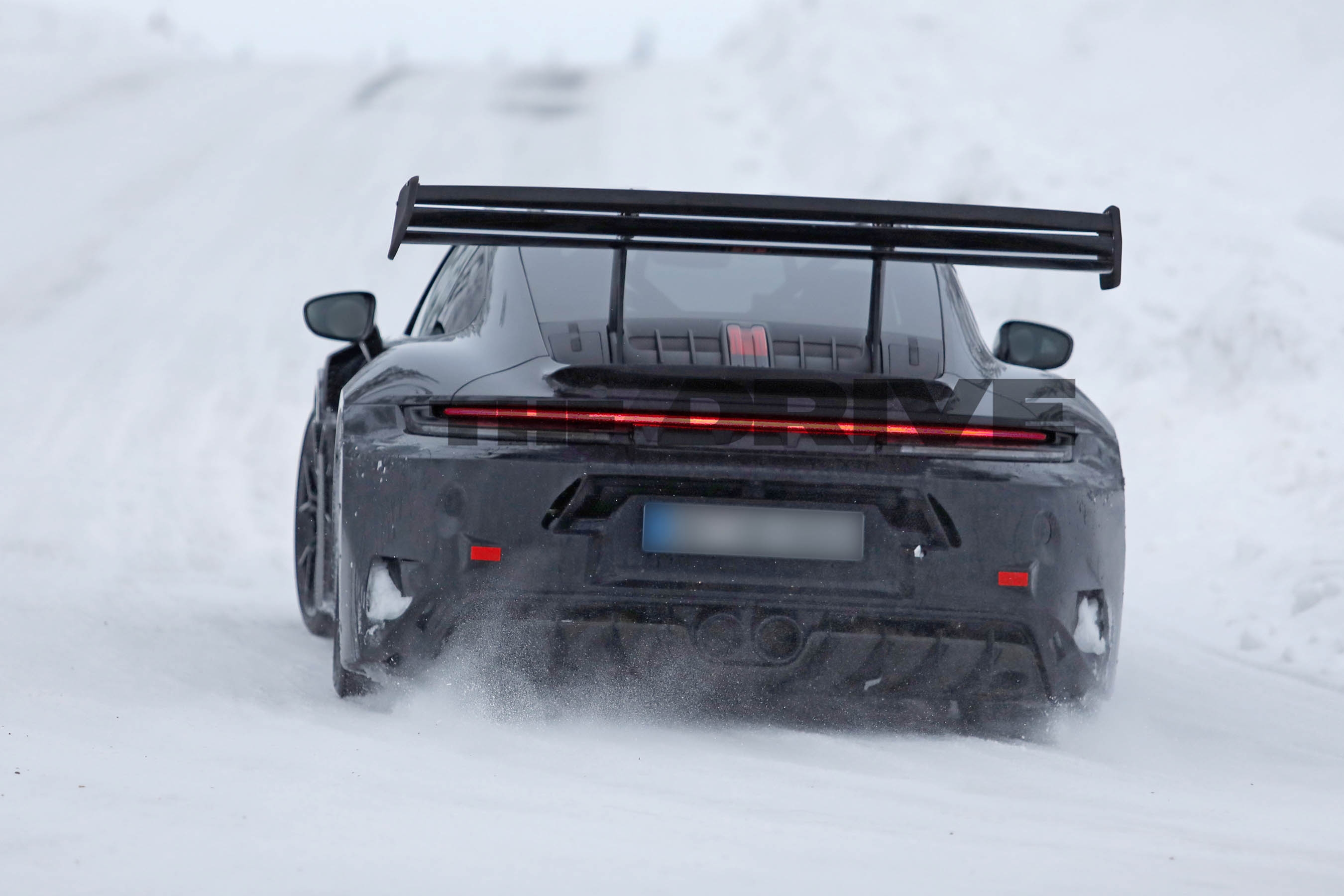 2027 Porsche 911 GT3 RS spy shots